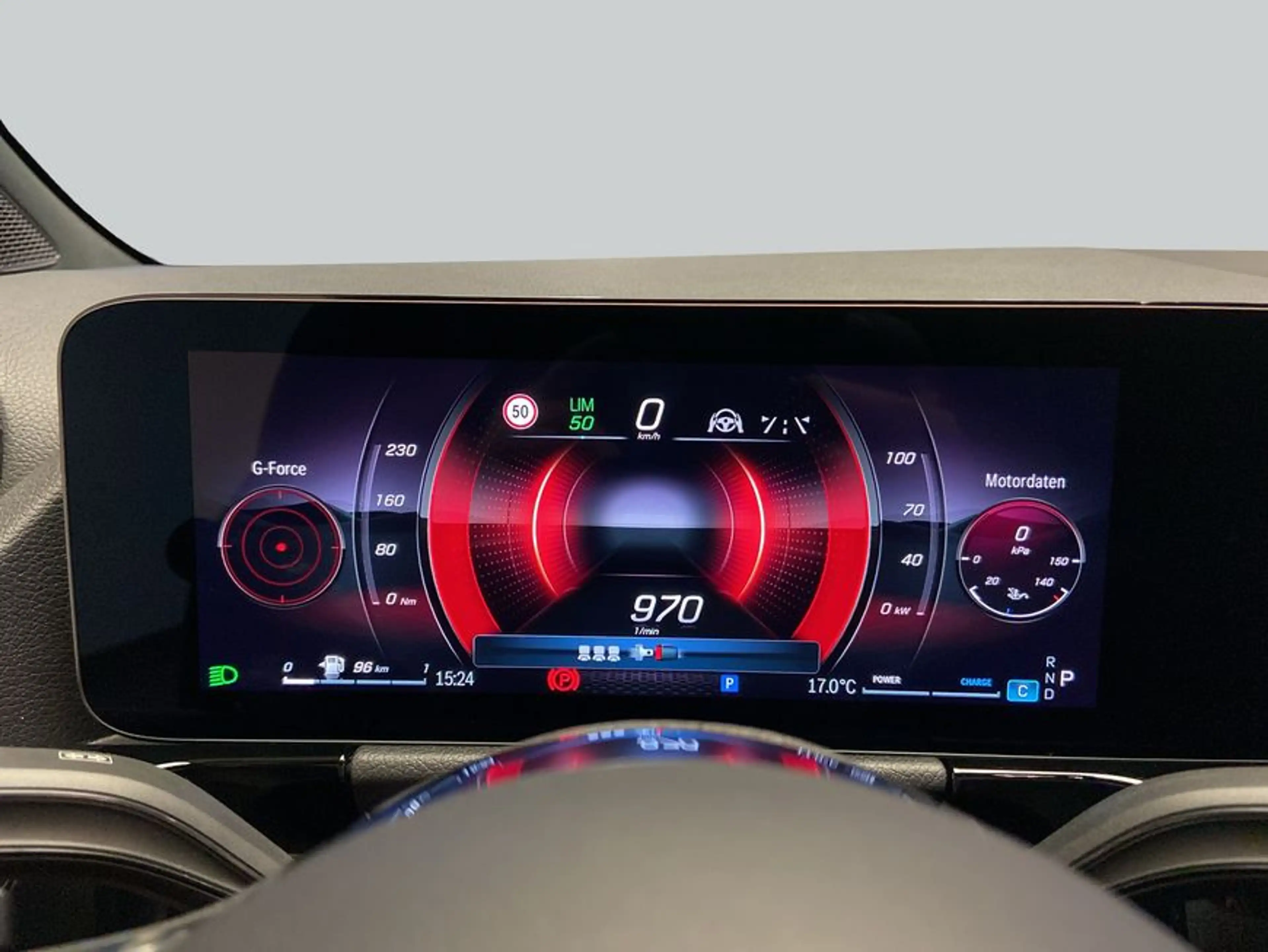 Mercedes-Benz GLA 180 GLA — photo 13