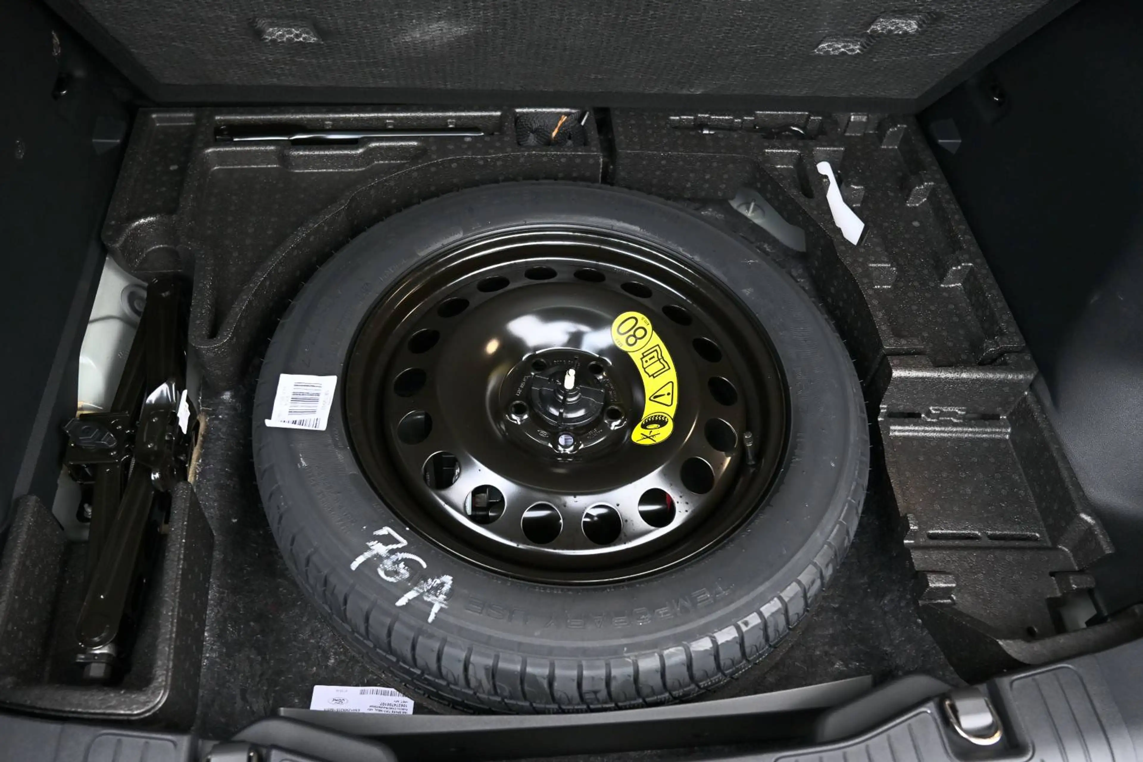 Ford Kuga 2.5 Duratec Hybrid ST-Line LED NAVI WINTERPAKET — photo 12