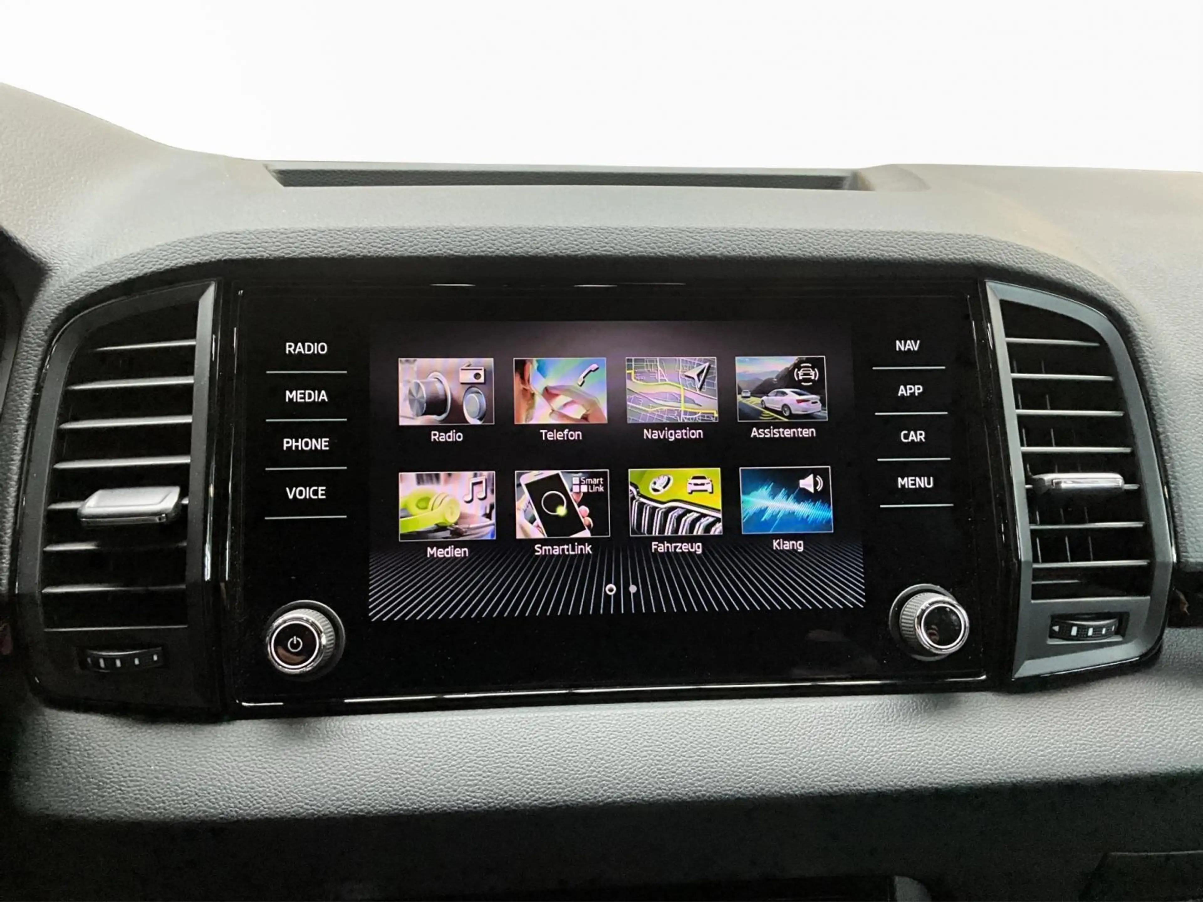 Skoda Karoq Sportsline+DSG+P.Travel+AHK+Easy-Open+Led+Navi — photo 13