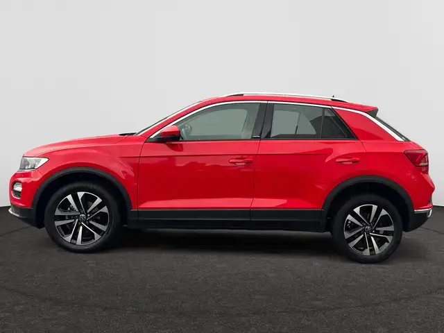 Volkswagen T-Roc view 8