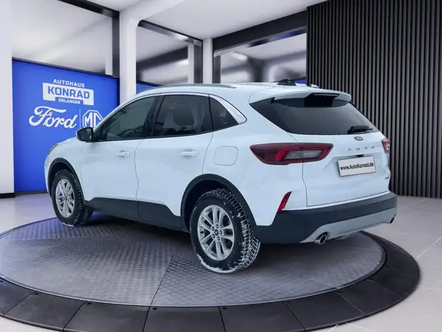Ford Kuga view 4