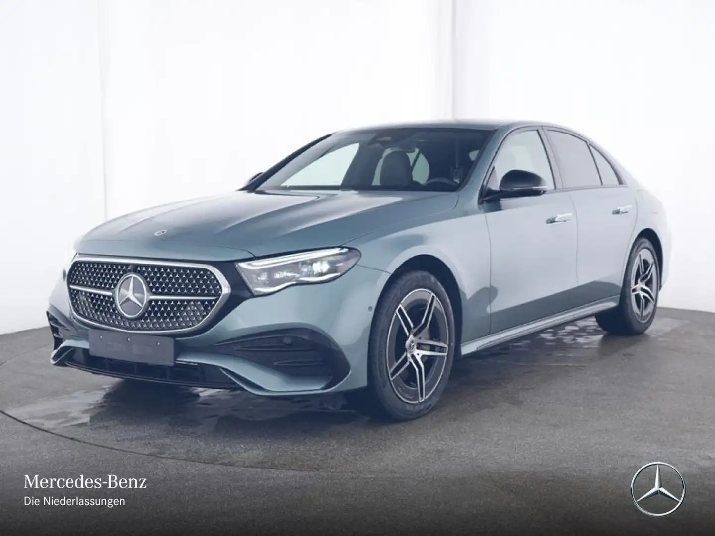 Mercedes-Benz E 300 de 4M Hybrid AMG 360° Burmester Distr. HUD Silber - 2
