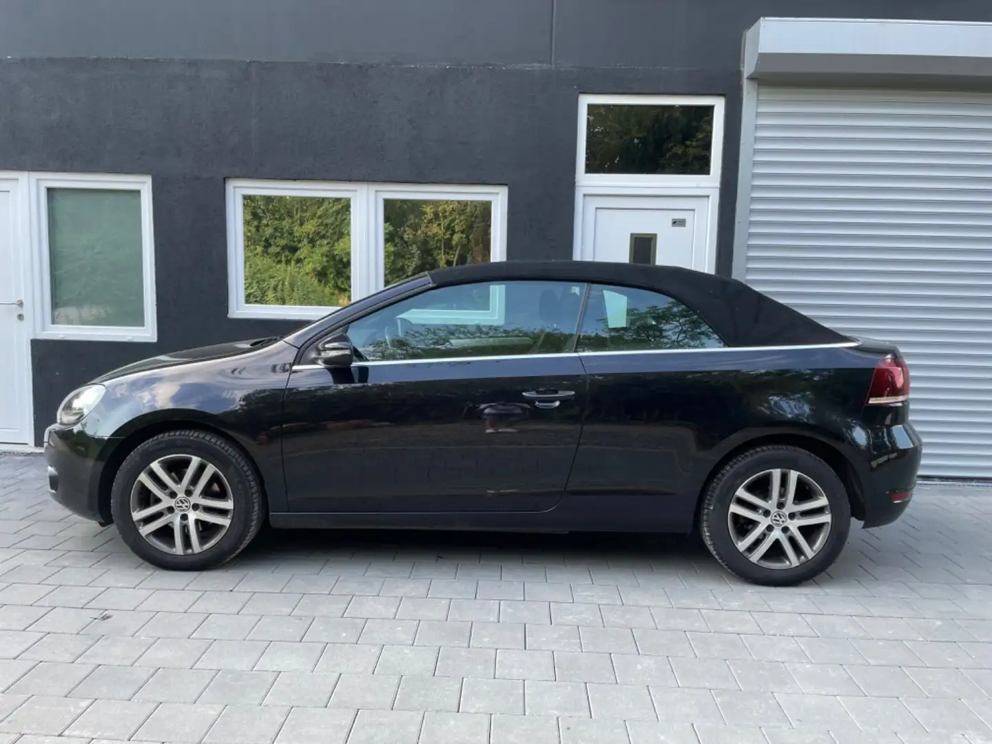 Volkswagen Golf VI Cabriolet BMT/1-Hand/SHZ/ALU Schwarz - 2