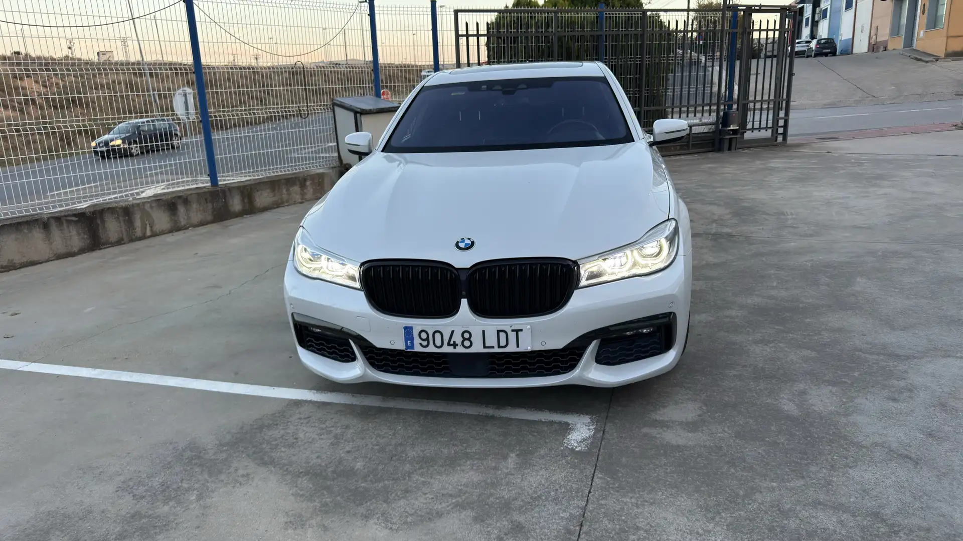 BMW 750 750iA Blanco - 2