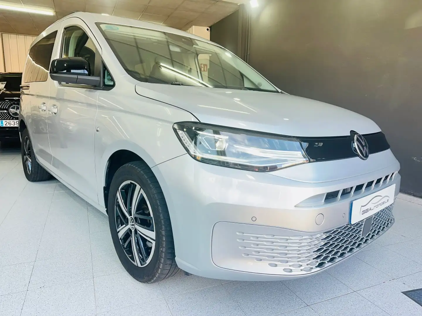 Volkswagen Caddy Maxi 2.0TDI Origin DSG 122 Gris - 1