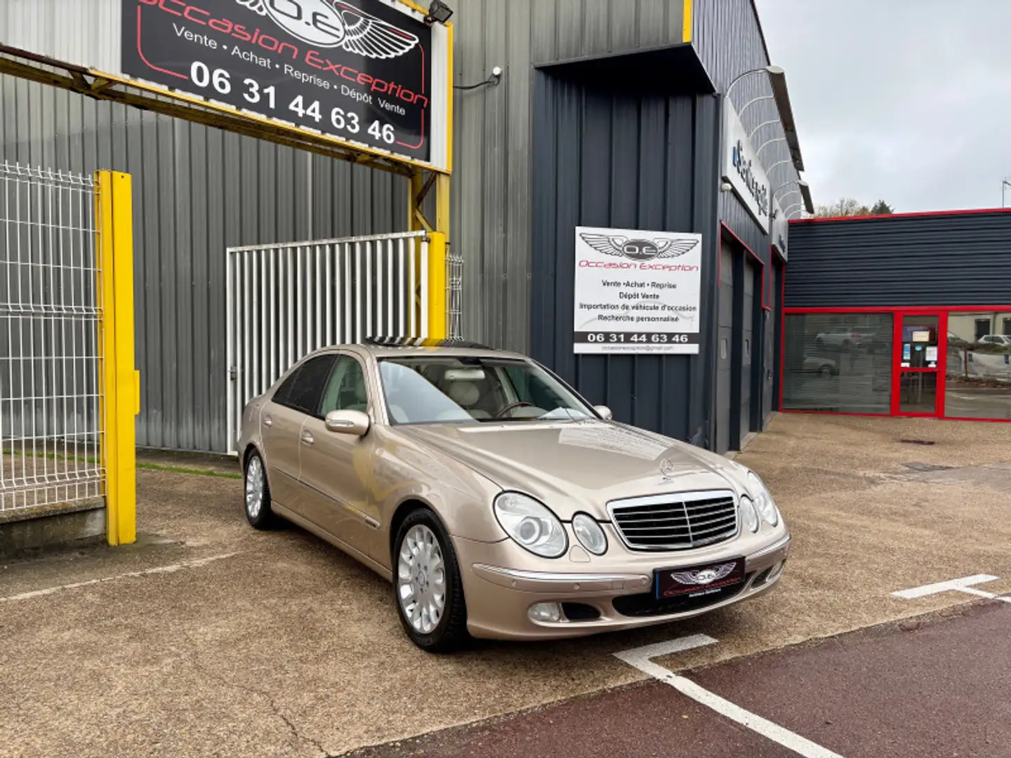 Mercedes-Benz E 500 500 PACK LUXE ELEGANCE 7GTRO Beige - 1