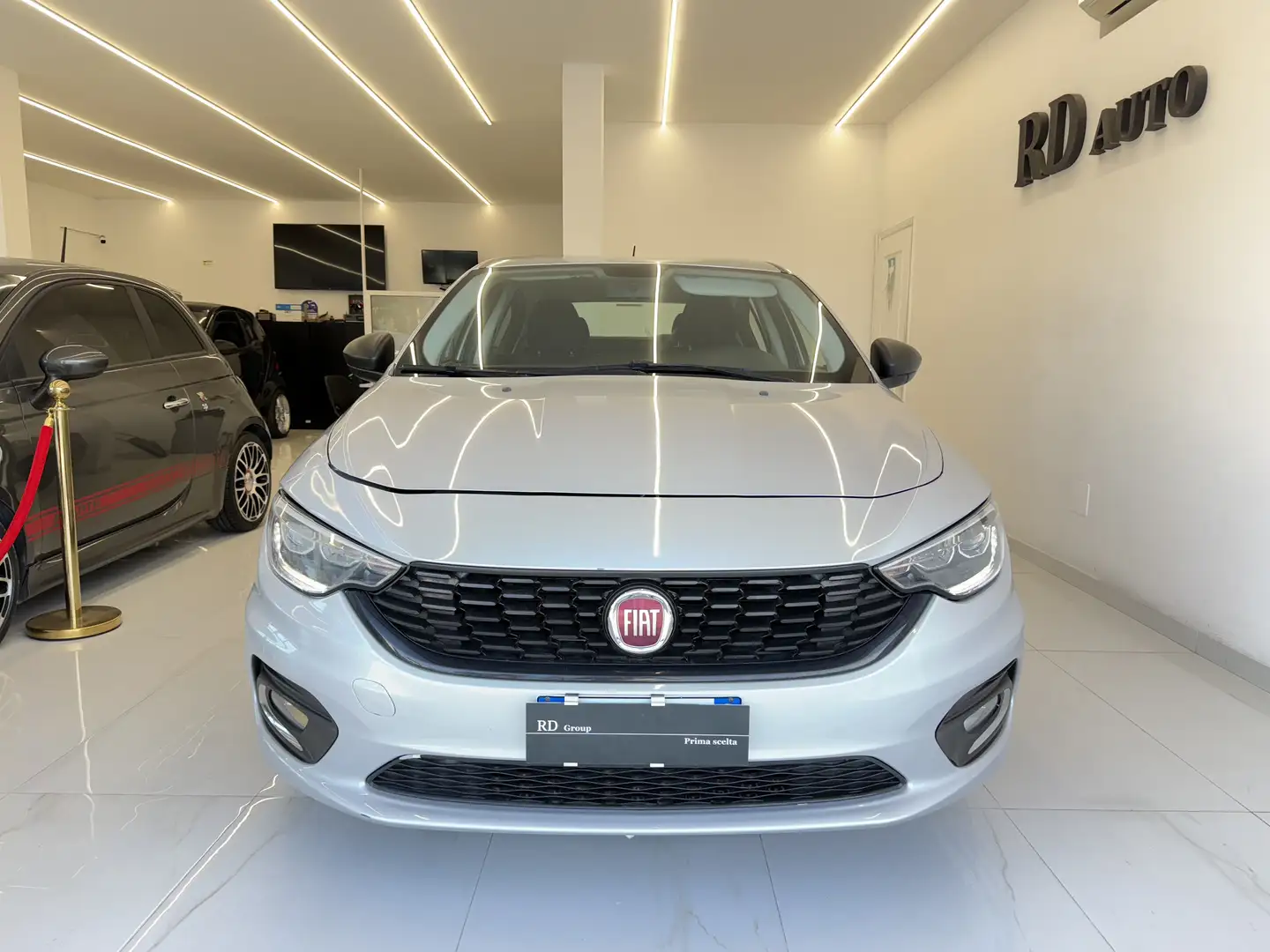 Fiat Tipo 5p 1.4 Lounge 95cv 1 proprietario ok neopatentati Grigio - 2