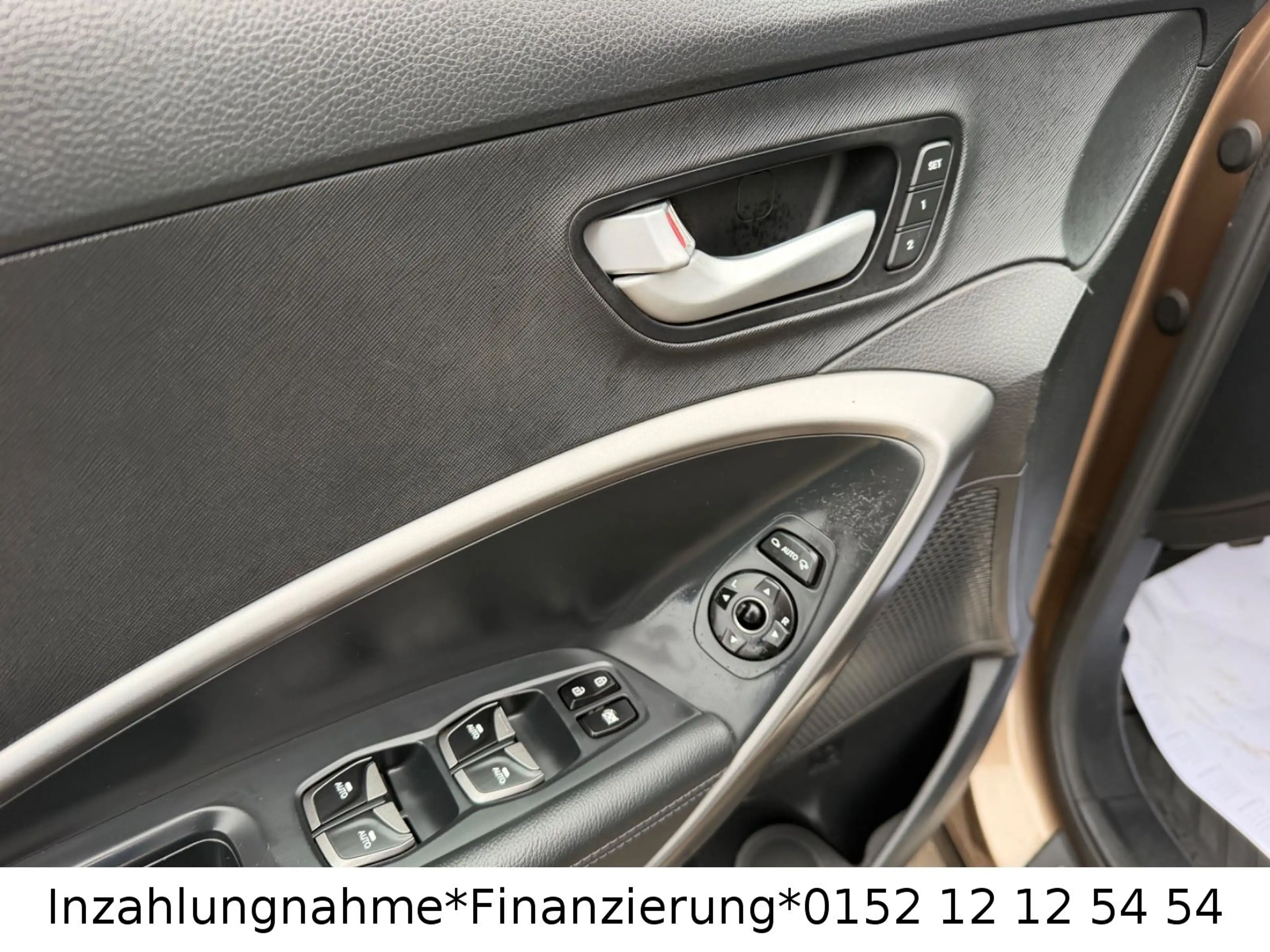 Hyundai SANTA FE Premium 4WD — photo 14