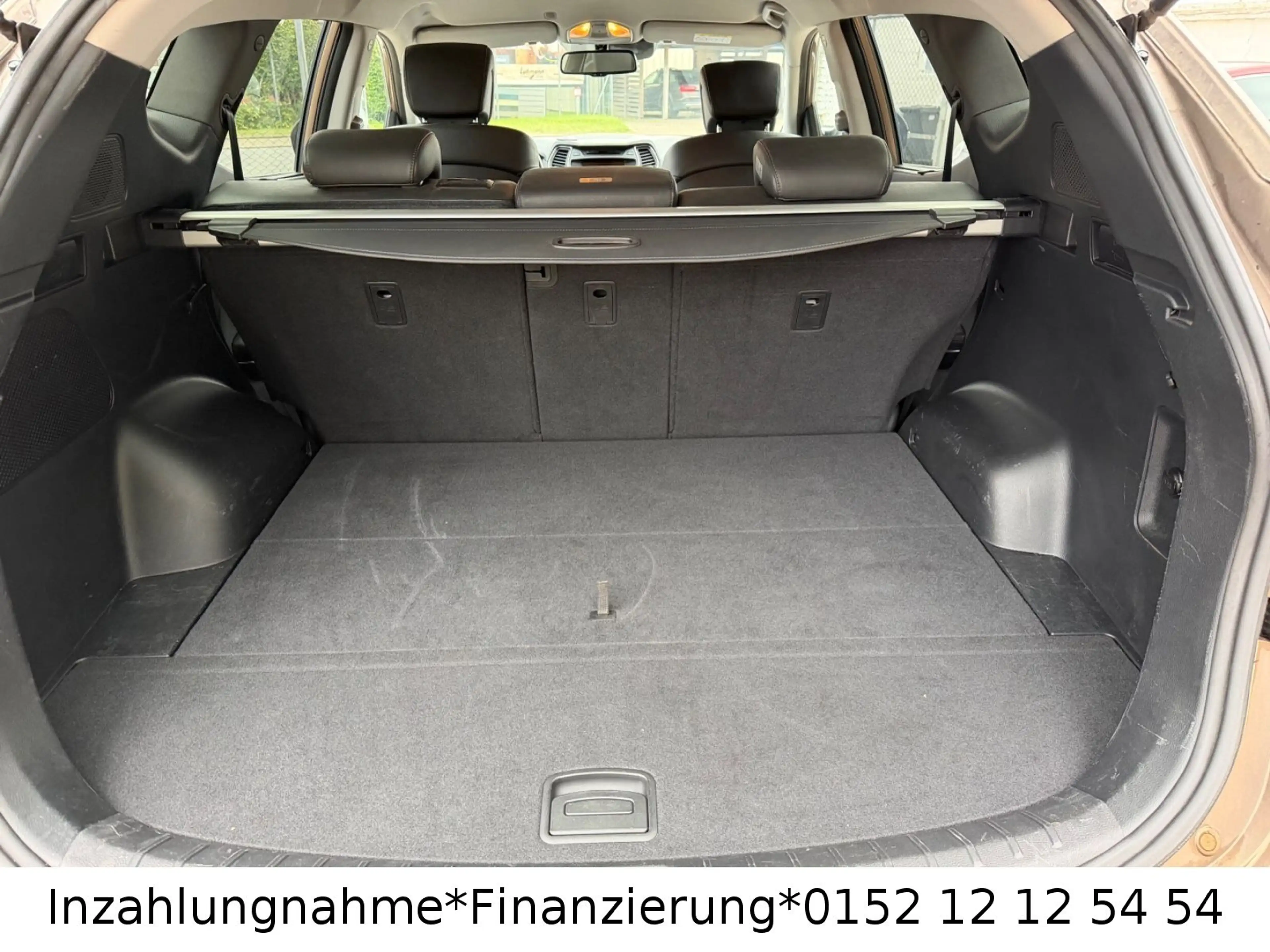 Hyundai SANTA FE Premium 4WD — photo 9