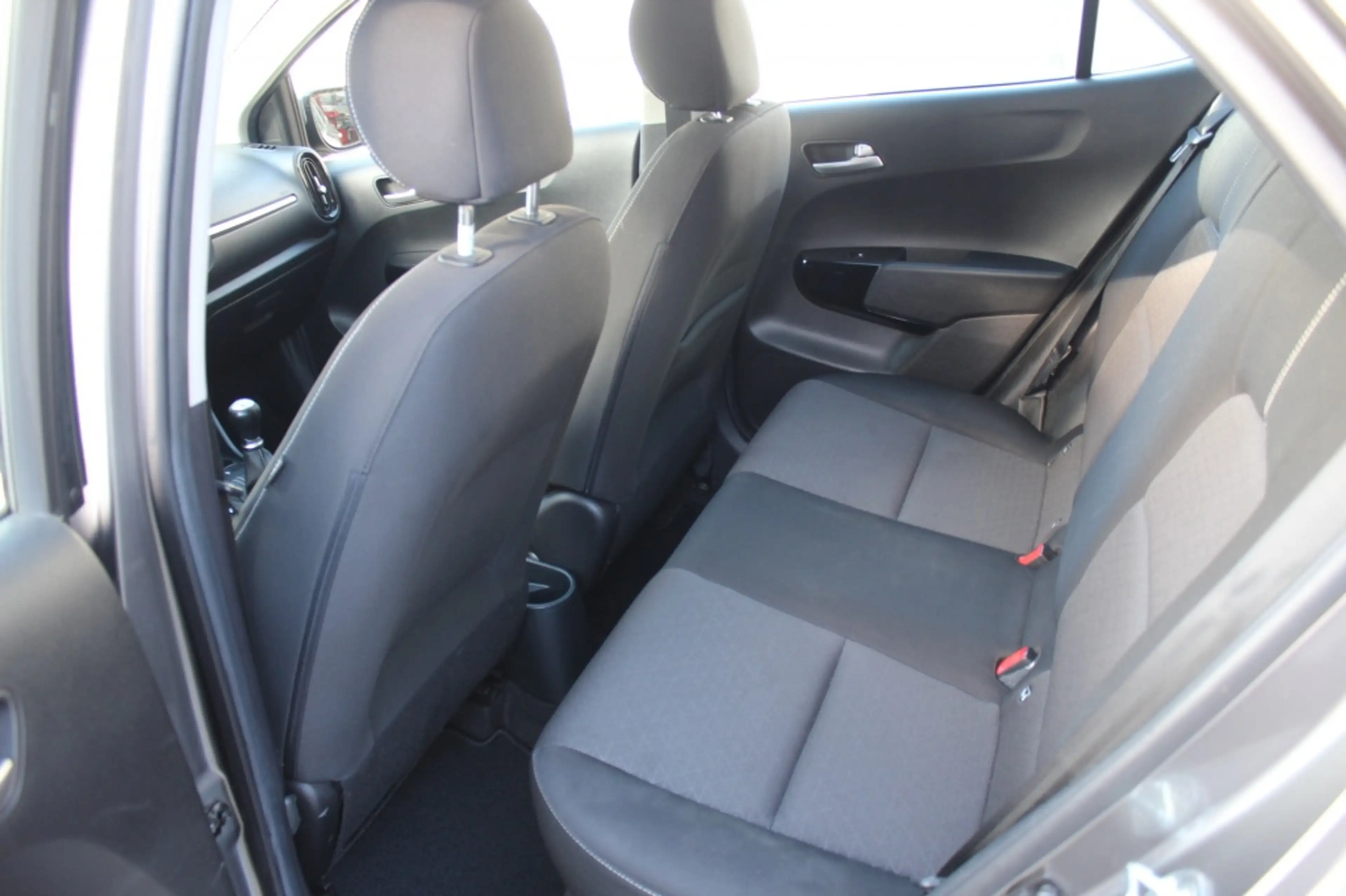 Kia Picanto 1.0 DPi DynamicLine Carplay — photo 10