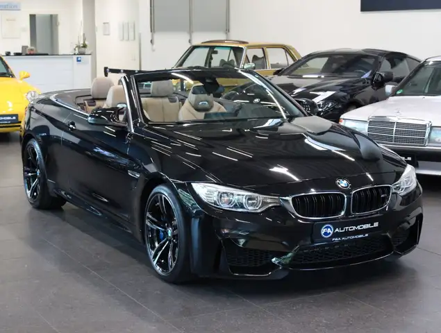 BMW M4 view 8