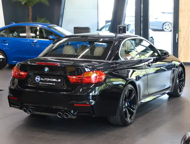 BMW M4 view 5