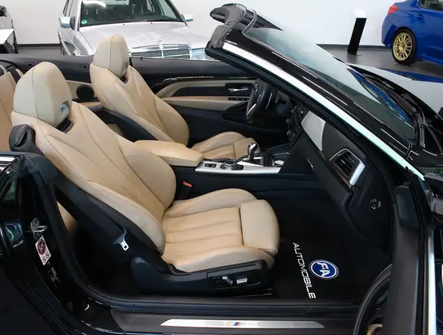 BMW M4 view 11
