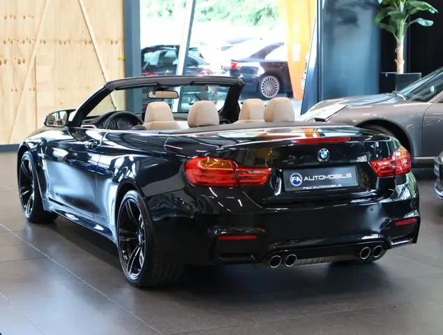 BMW M4 view 9