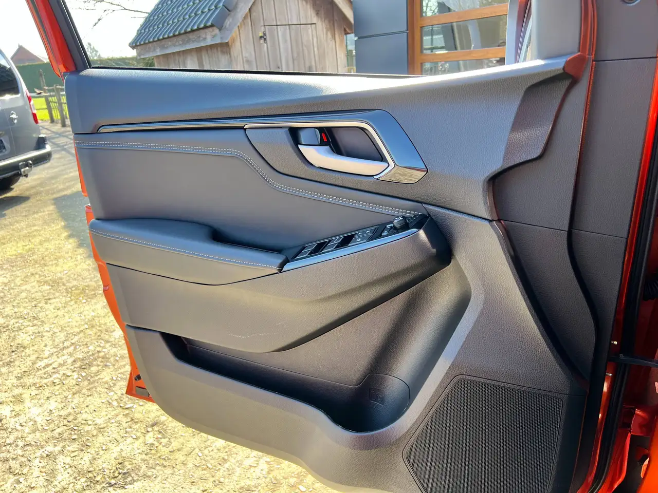Isuzu D-Max 2024 — фото 17