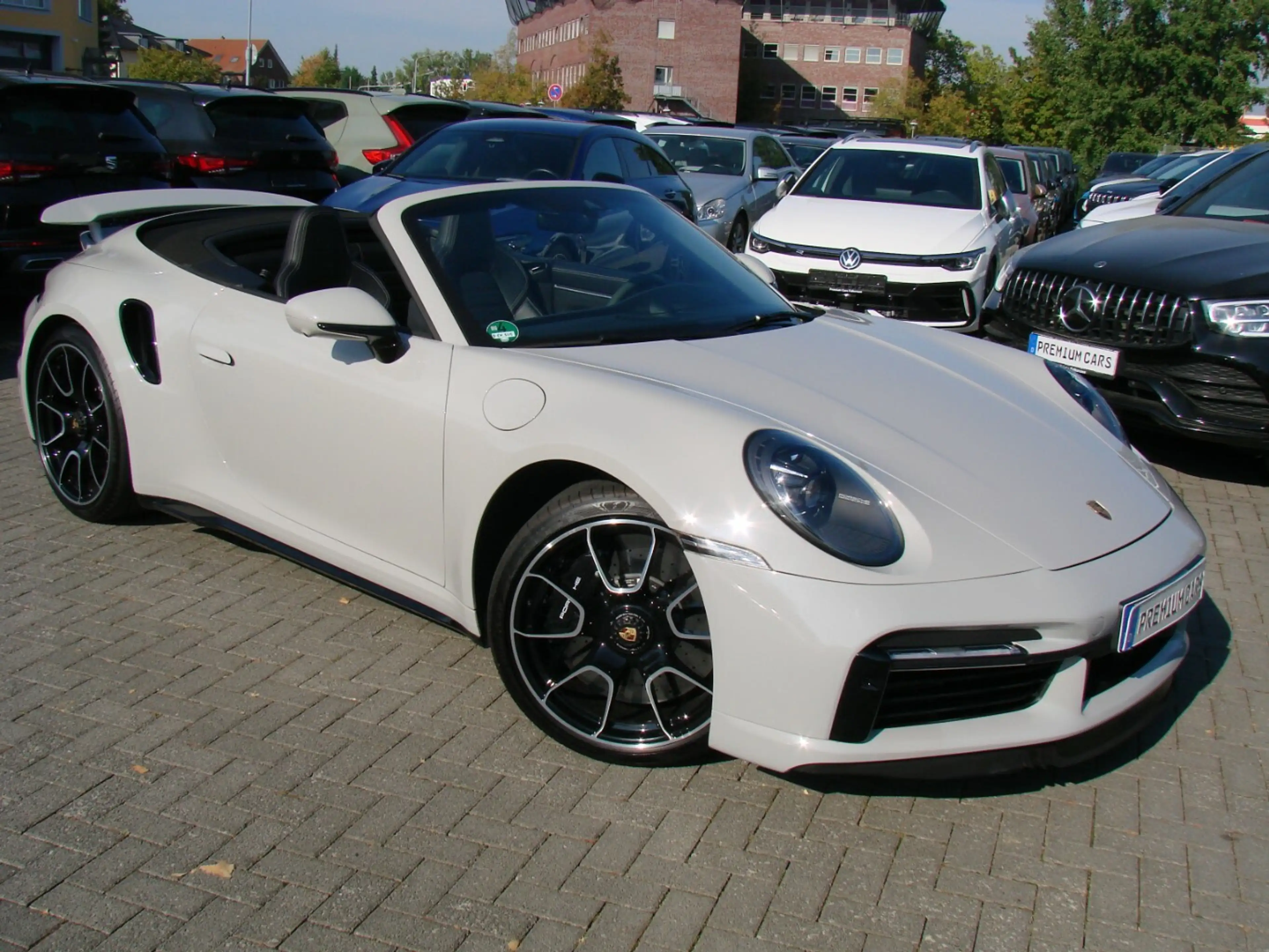 Porsche 992 Turbo S Matrix Lift ACC Burmester Keramik Memory — photo 11
