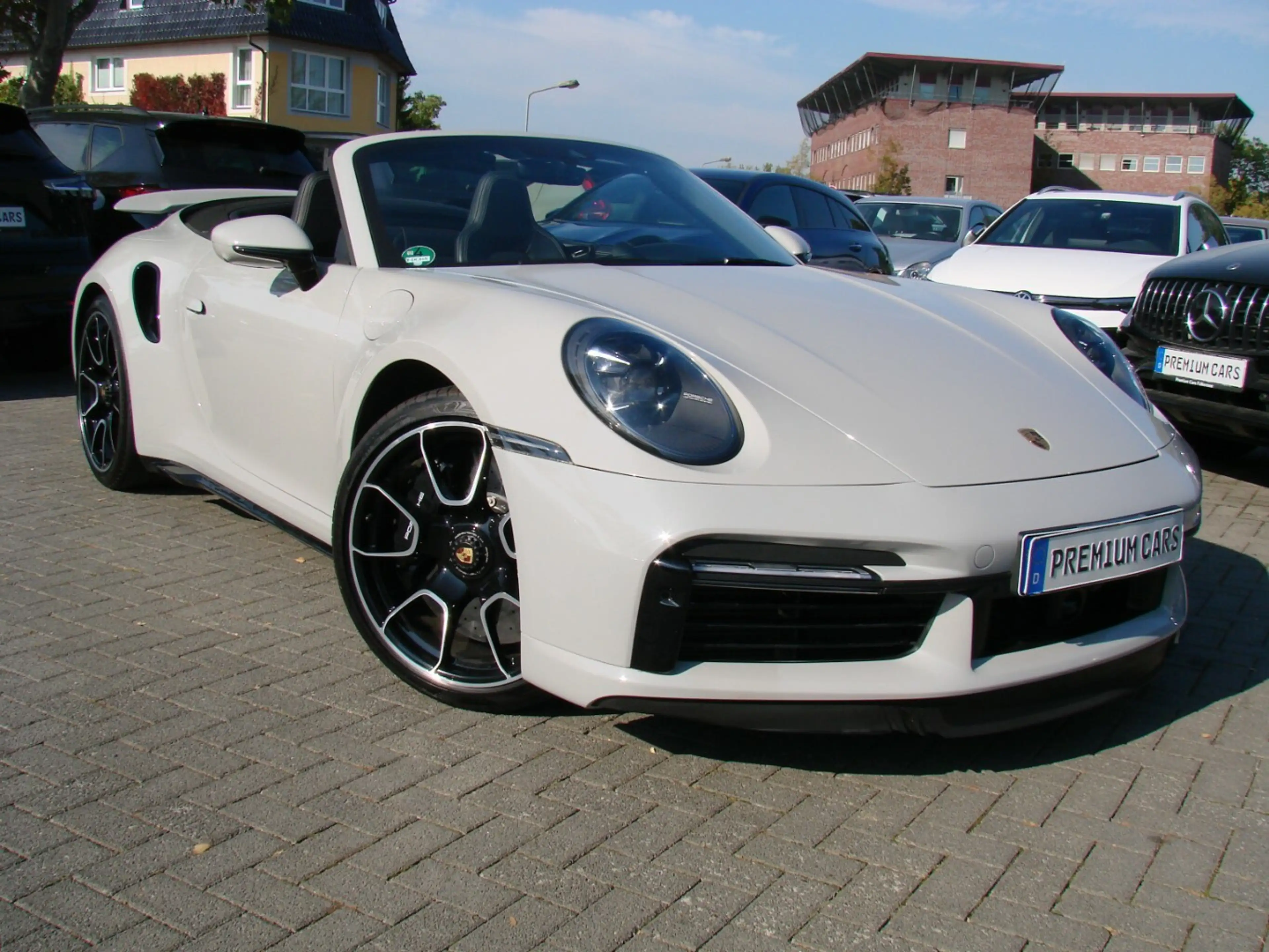 Porsche 992 Turbo S Matrix Lift ACC Burmester Keramik Memory — photo 13