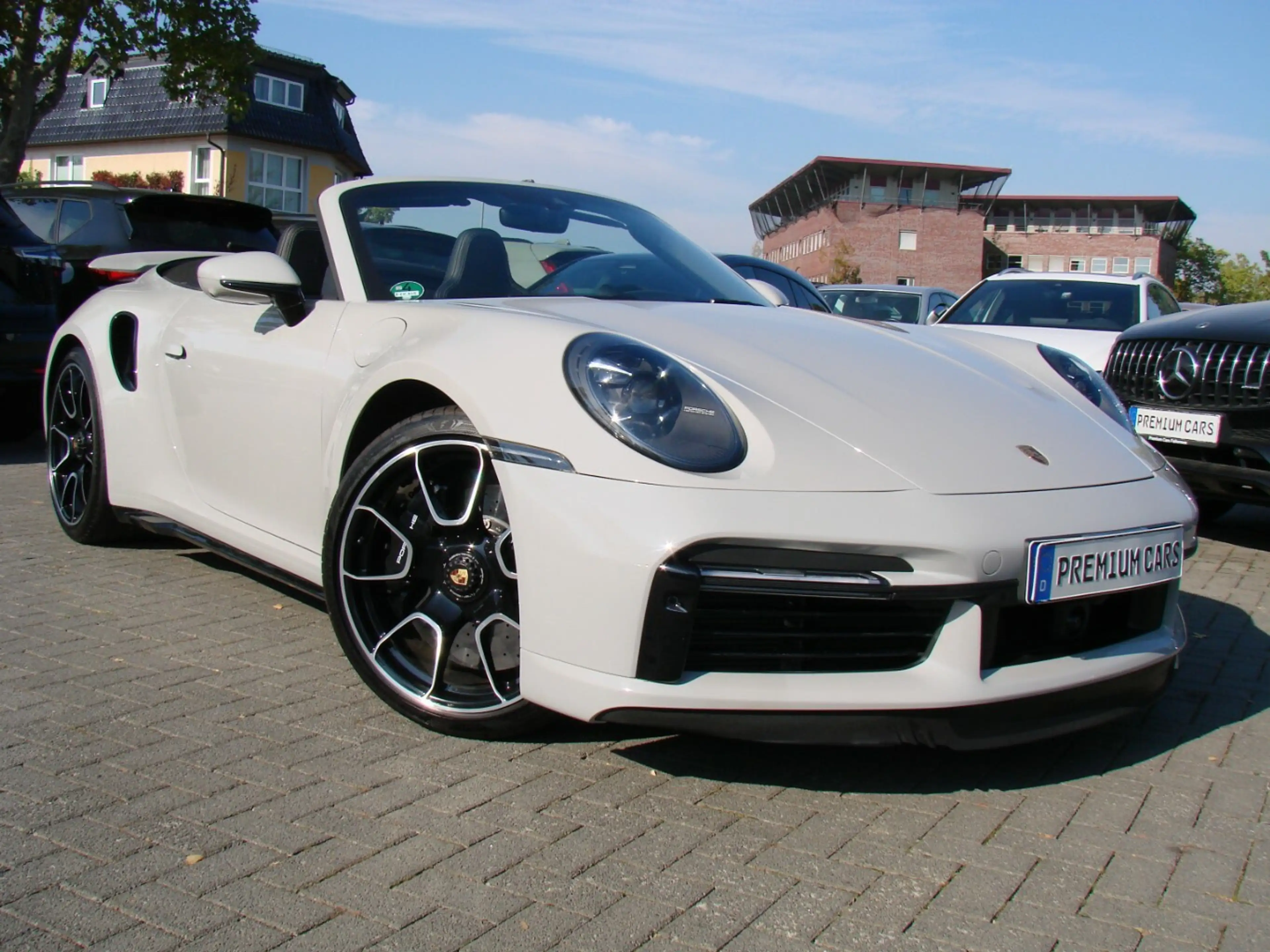Porsche 992 Turbo S Matrix Lift ACC Burmester Keramik Memory — photo 2