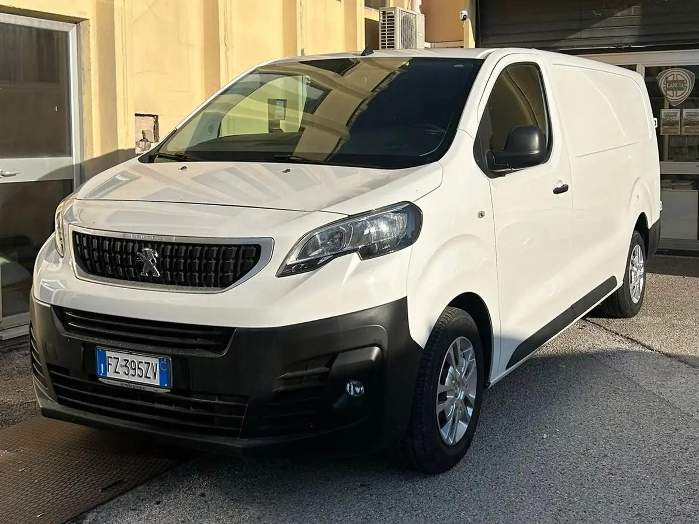 Peugeot Expert expert III 2.0 BlueHdi premium long 150 cv S&S Blanco - 1