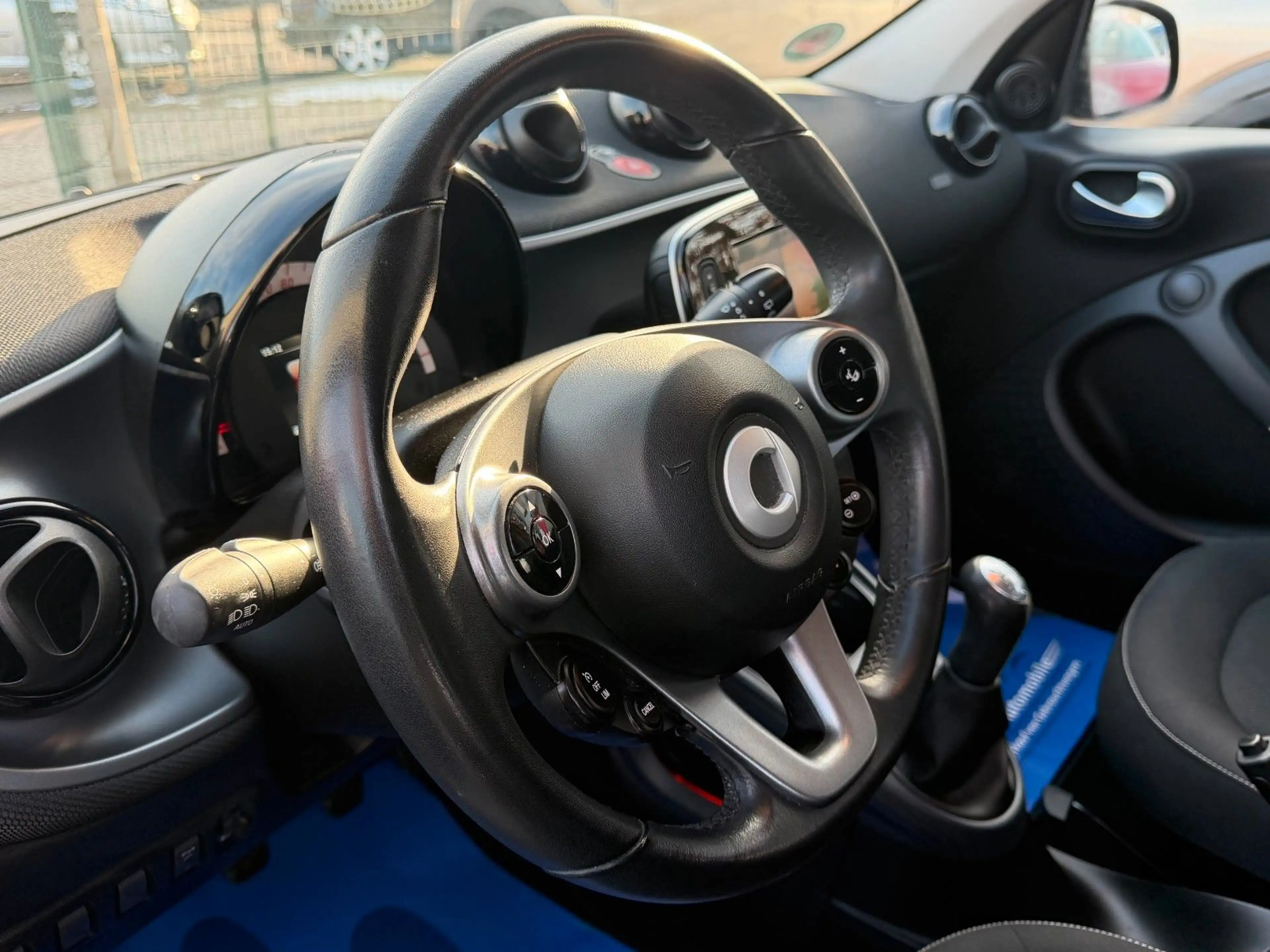 smart forFour *2.HD*Klima*SHZ*Navi*PDC*46.TKM*TÜV NEU — photo 14