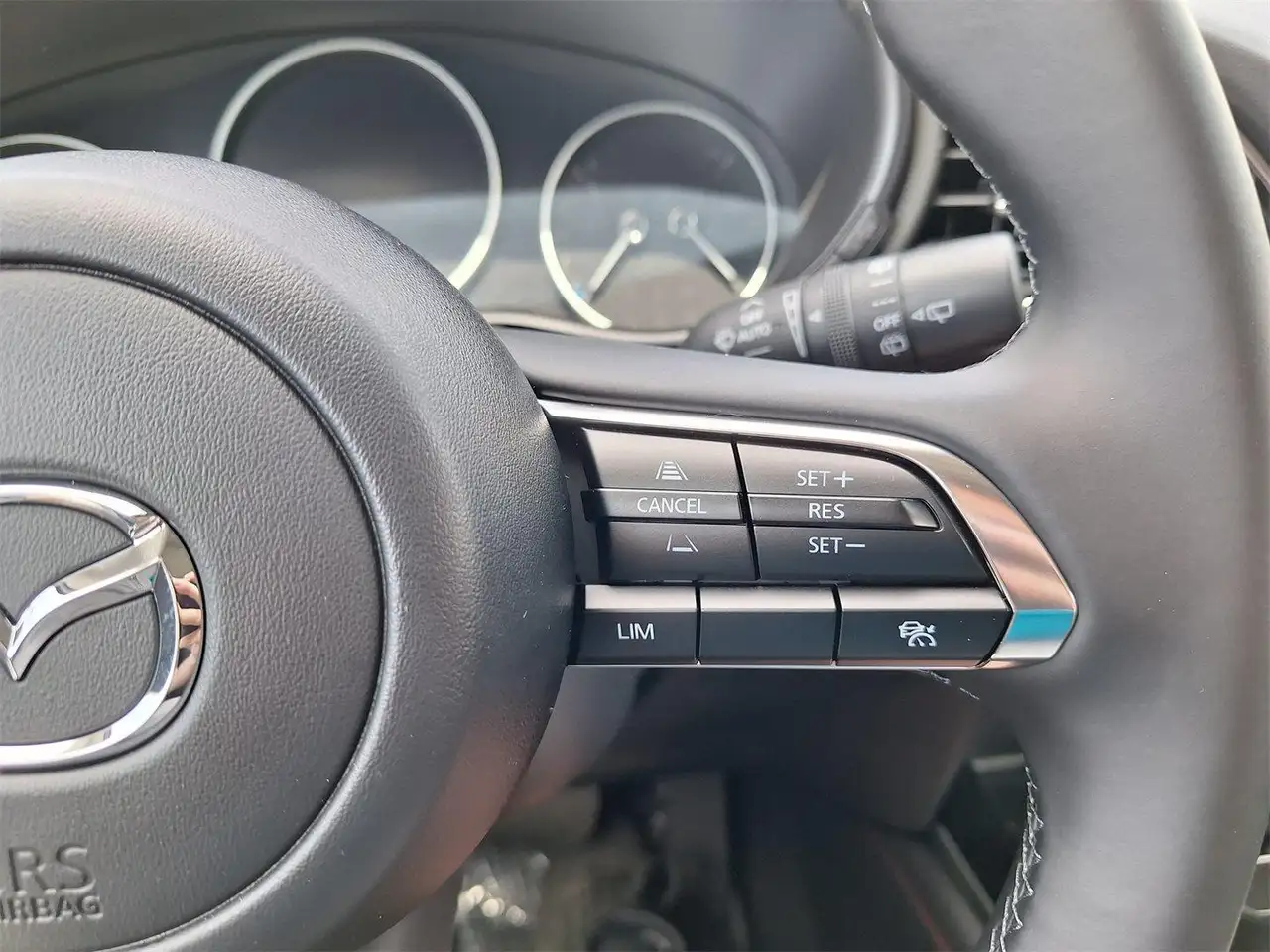 Mazda CX-30 e-Skyactive G140 Homura, миниатюра 16