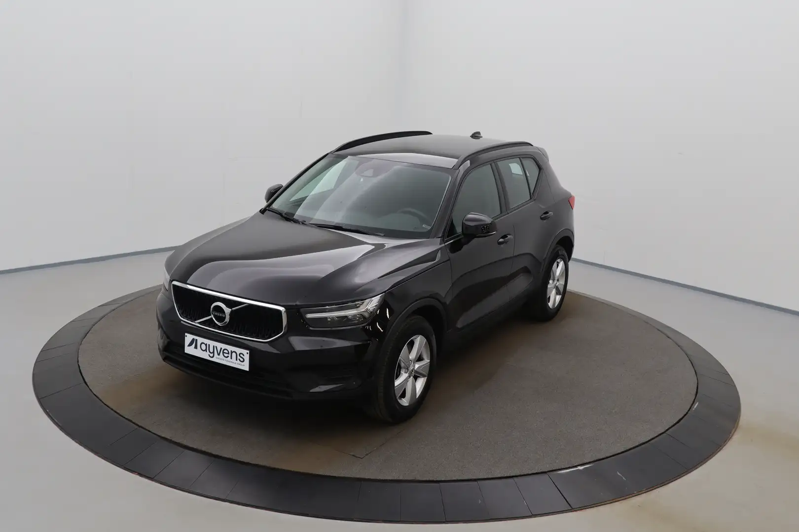 Volvo XC40 1.5 T2 Geartr. Momentum Core LED GPS PDC CAM Carpl Nero - 1