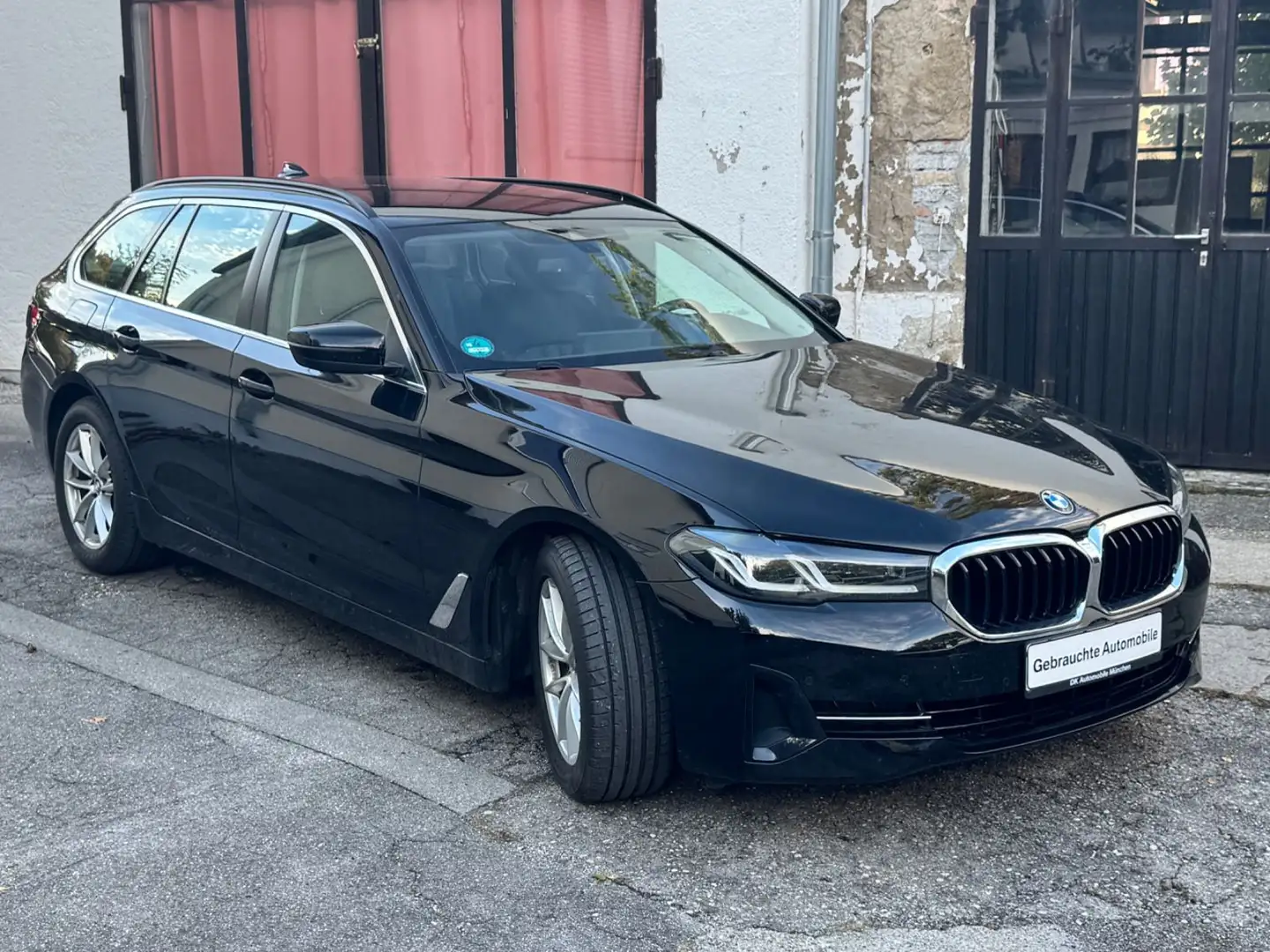 BMW 520 d Touring ° Leder ° Komfsi. ° Zwart - 2
