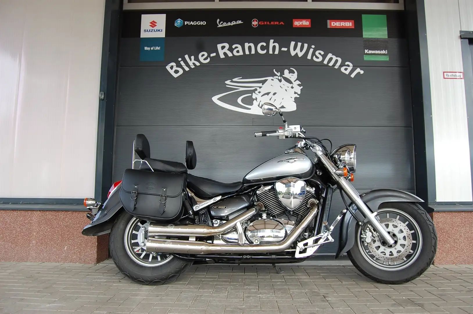 Suzuki Intruder C A2 Super Zustand mit Zubehör Negru - 1