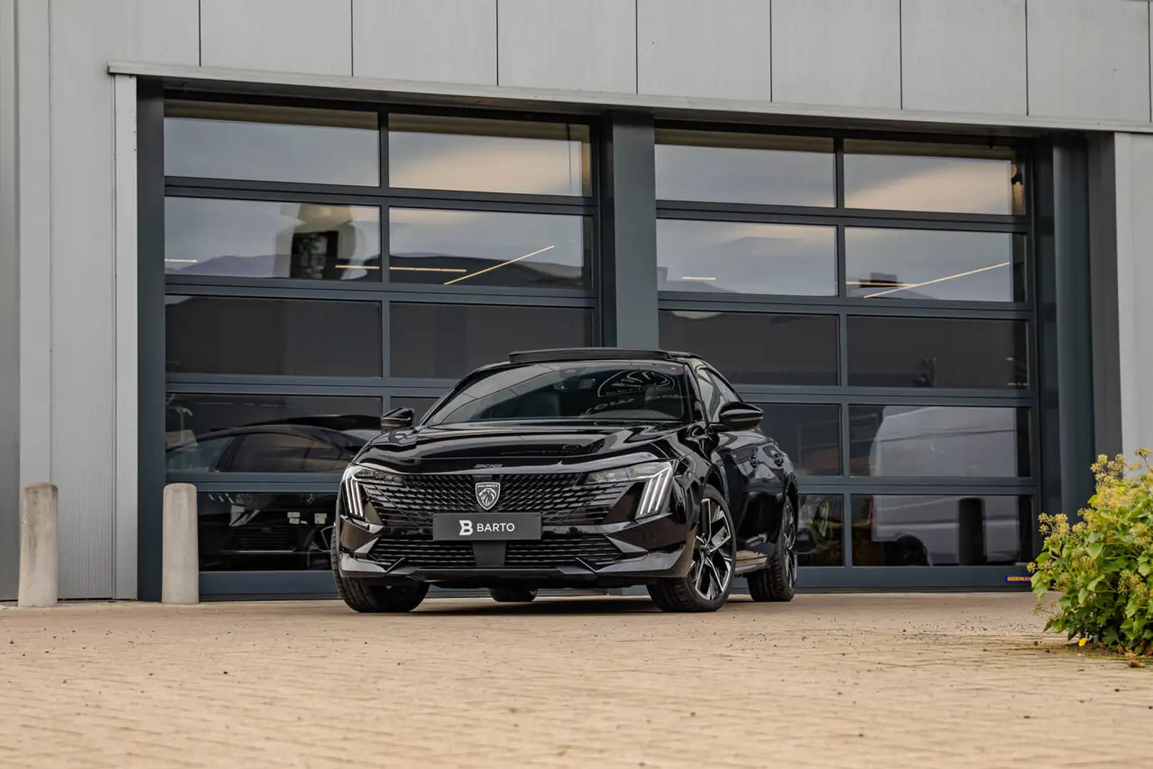 Peugeot 508 Plugin Hybr. 225 PK | 360° | Leder | Panodak | ... Zwart - 1