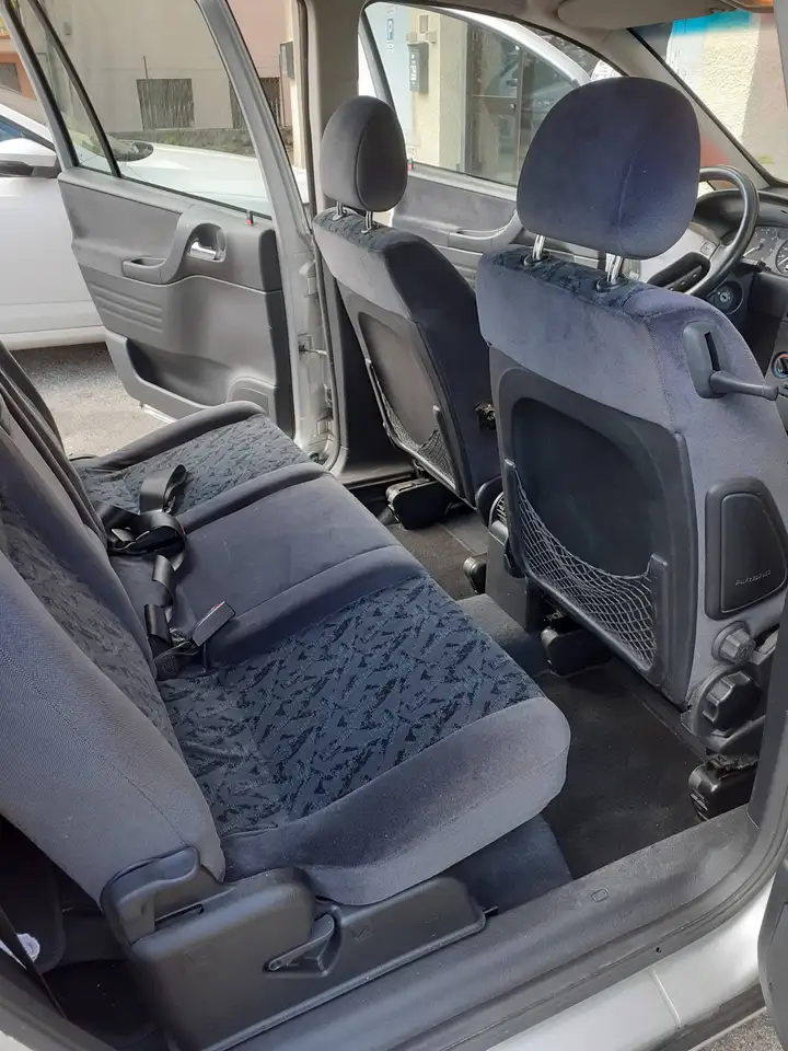 Opel Zafira 2.0 dti 16v Elegance, foto 7
