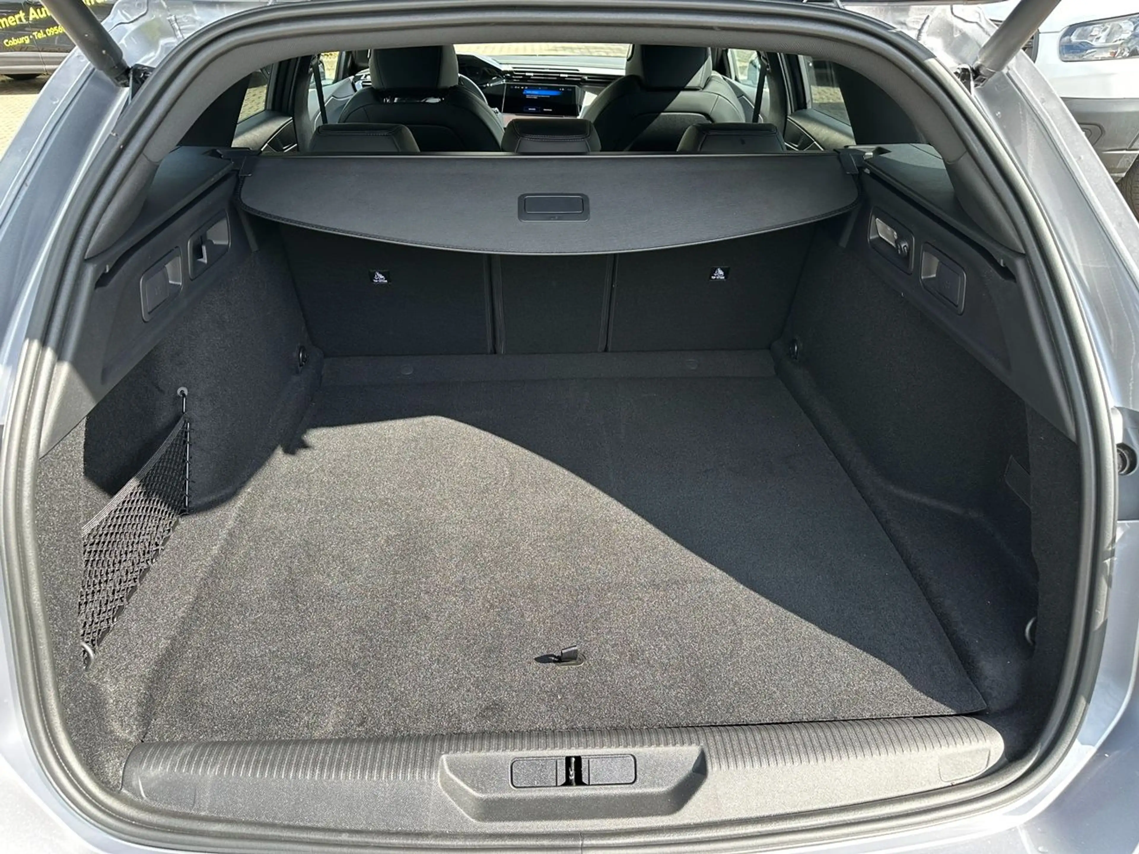 Peugeot 308 Elektromotor SW GT SHZ*360°Kam*Navi*LED*LM* — photo 7