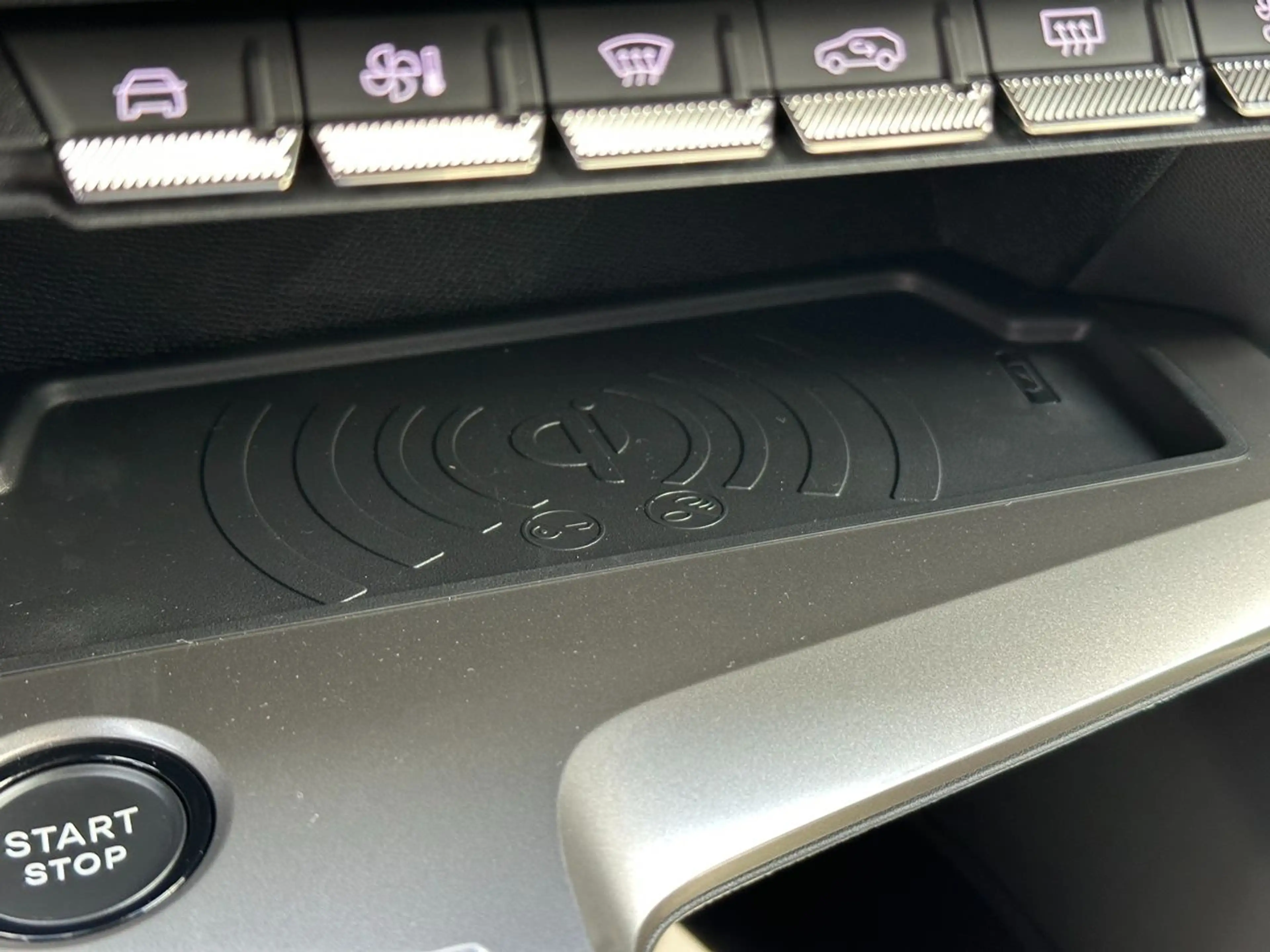 Peugeot 308 Elektromotor SW GT SHZ*360°Kam*Navi*LED*LM* — photo 23
