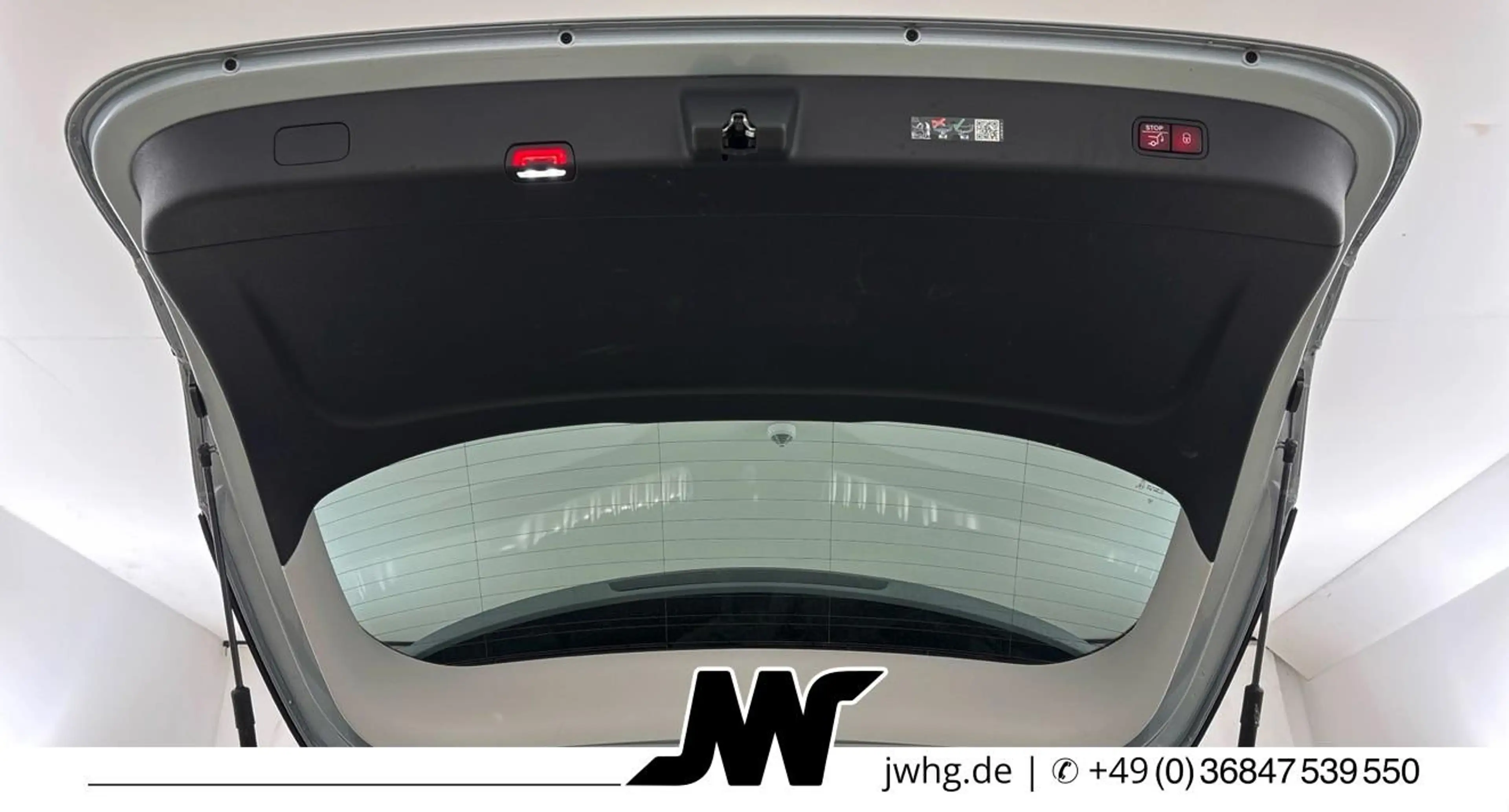 Mercedes-Benz GLC 300 e 4M NewModel 360Kam 4x SiHz Digital LED — photo 13