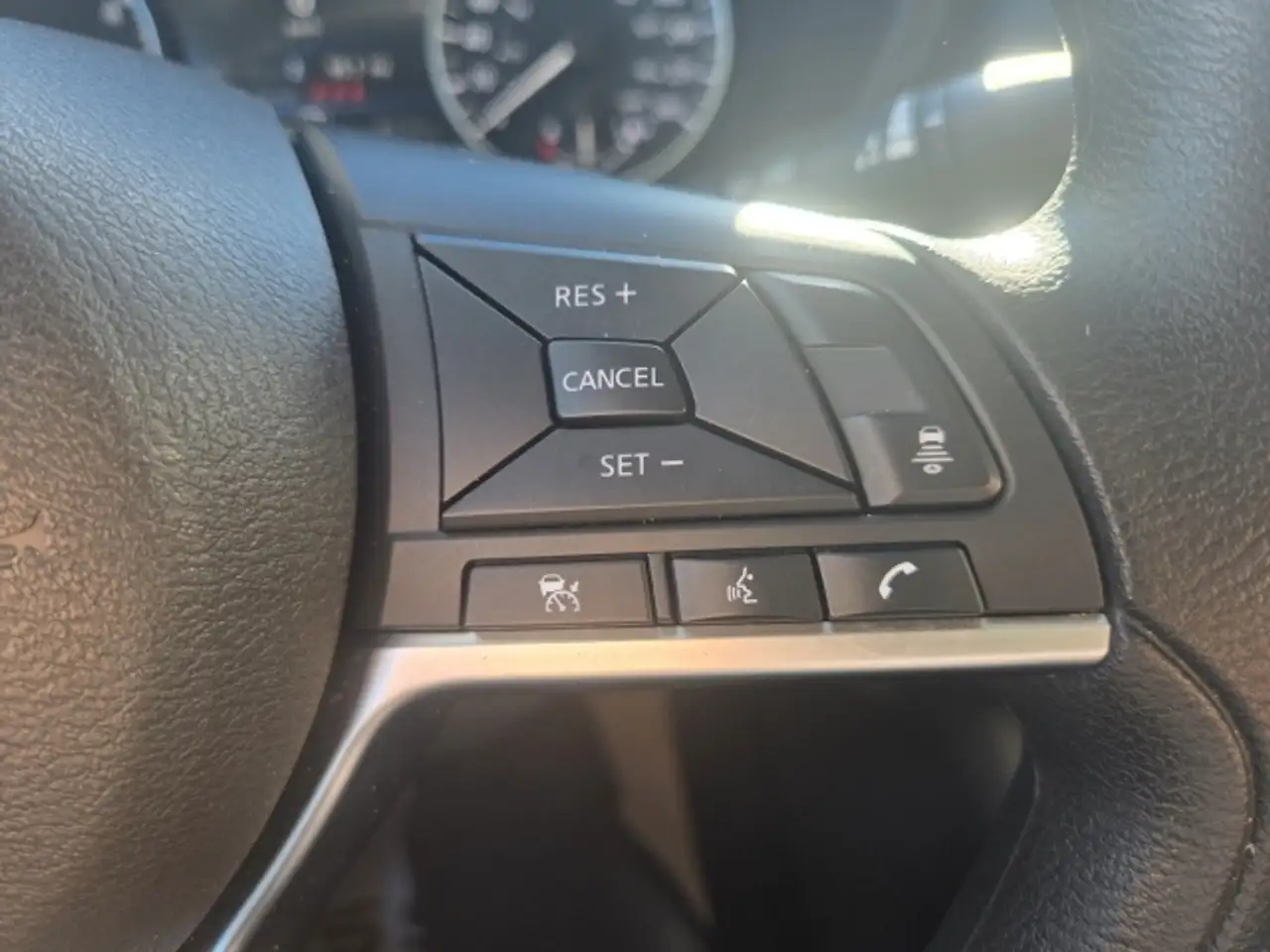 Nissan Sentra снимка Nissan Sentra