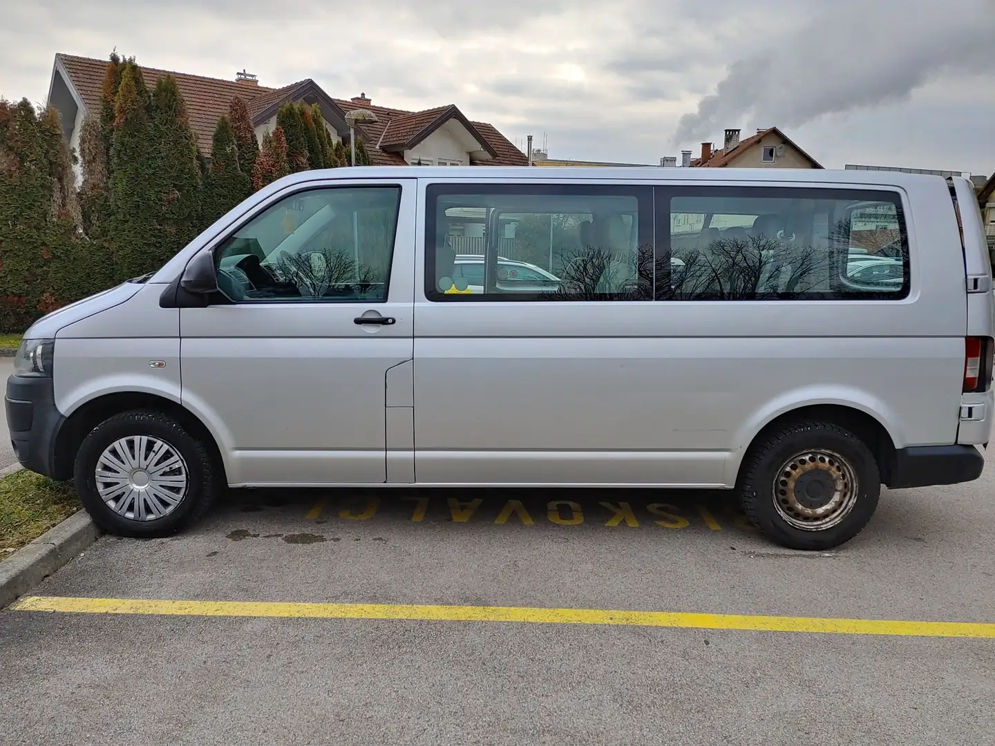 Volkswagen T6 Transporter 8+1 2.0 TDI - 2