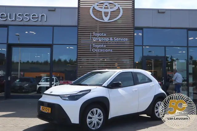 Toyota Aygo X HYBRID 115 PLAY NL-AUTO CLIMA AD-CRUISE CAMERA APP