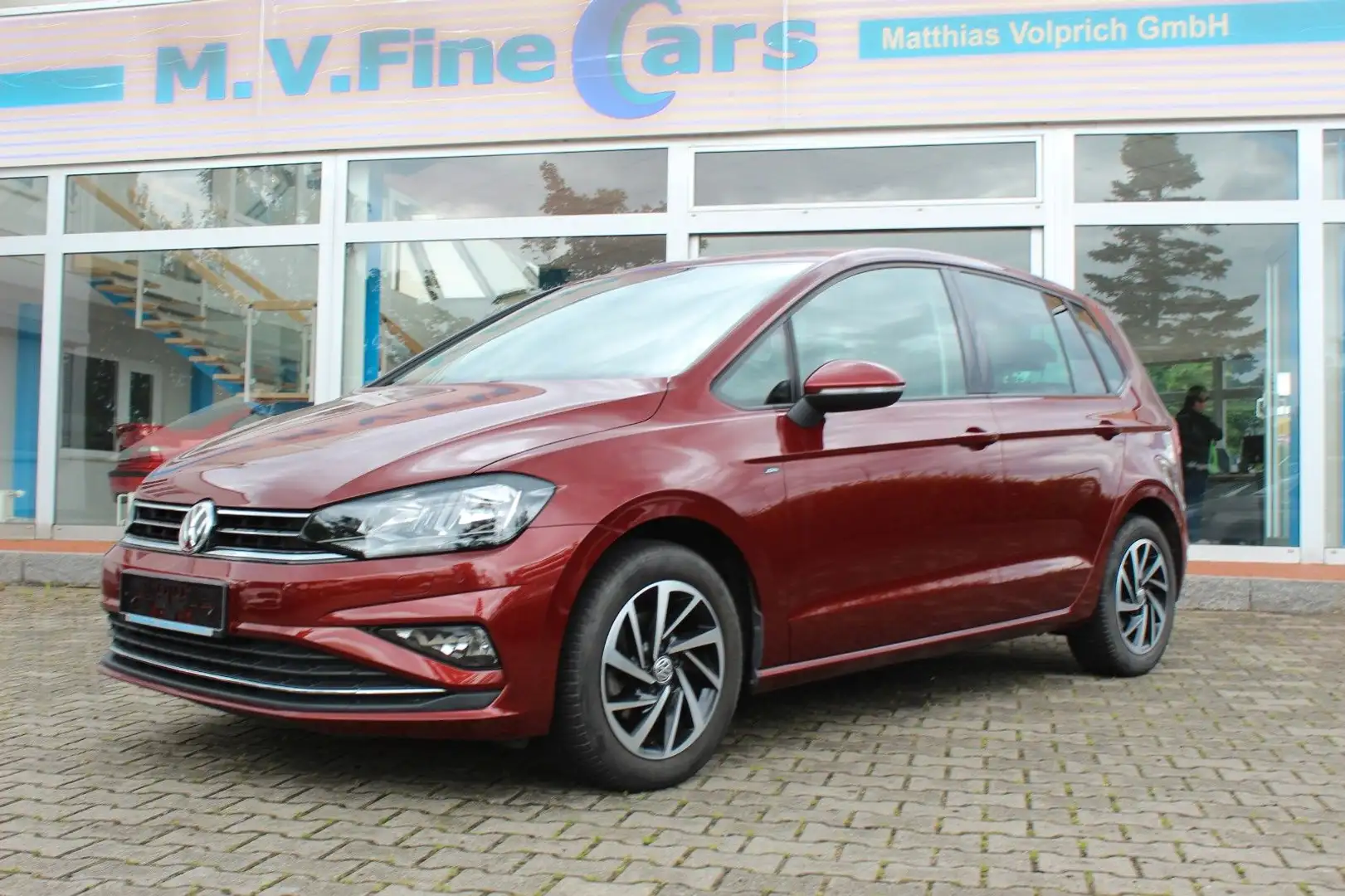 Volkswagen Golf Sportsvan VII Join Rot - 1