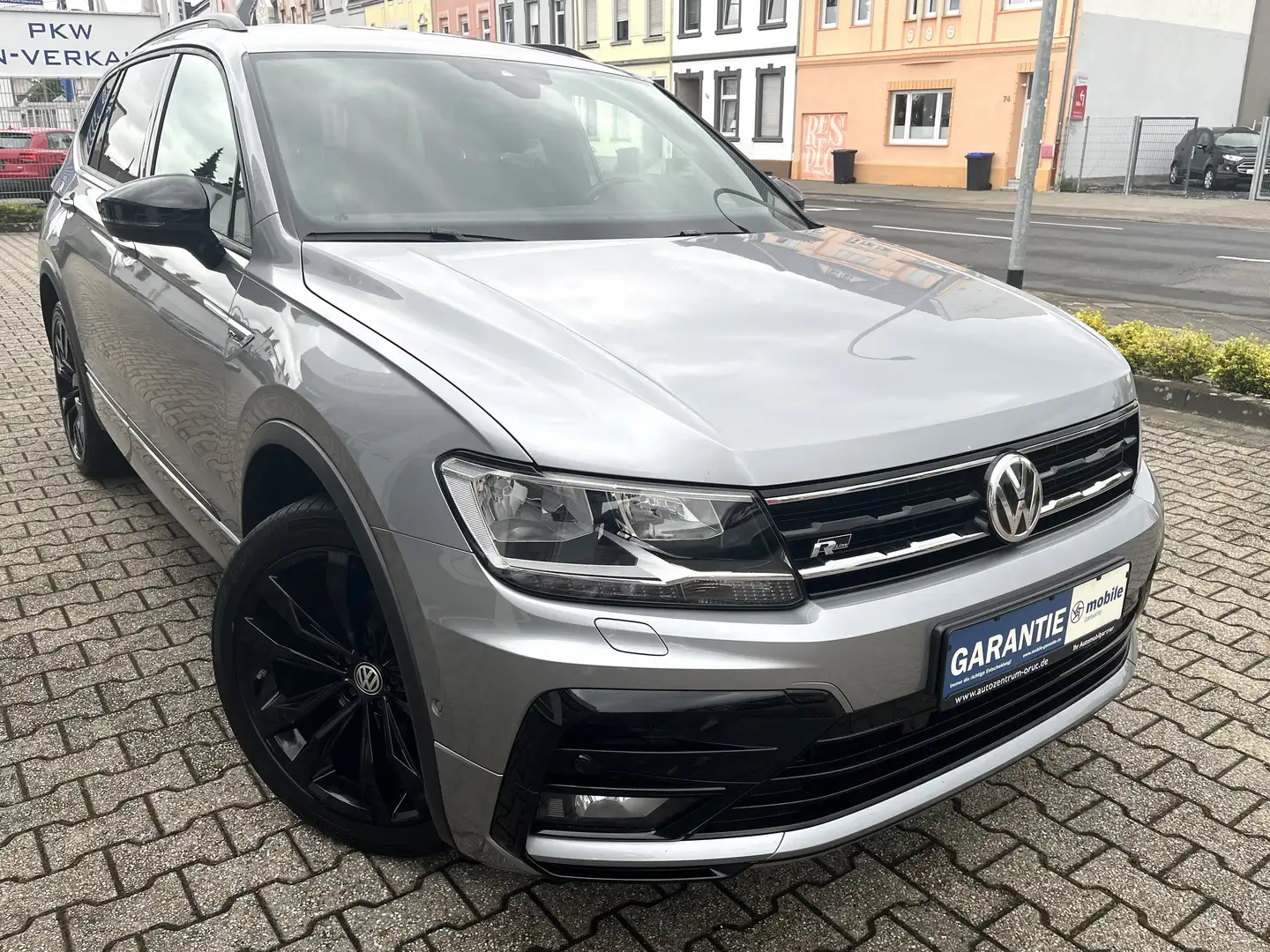 Volkswagen Tiguan Allspace 1.5 TSI R-Line*Black Style*ACC* Plateado - 2