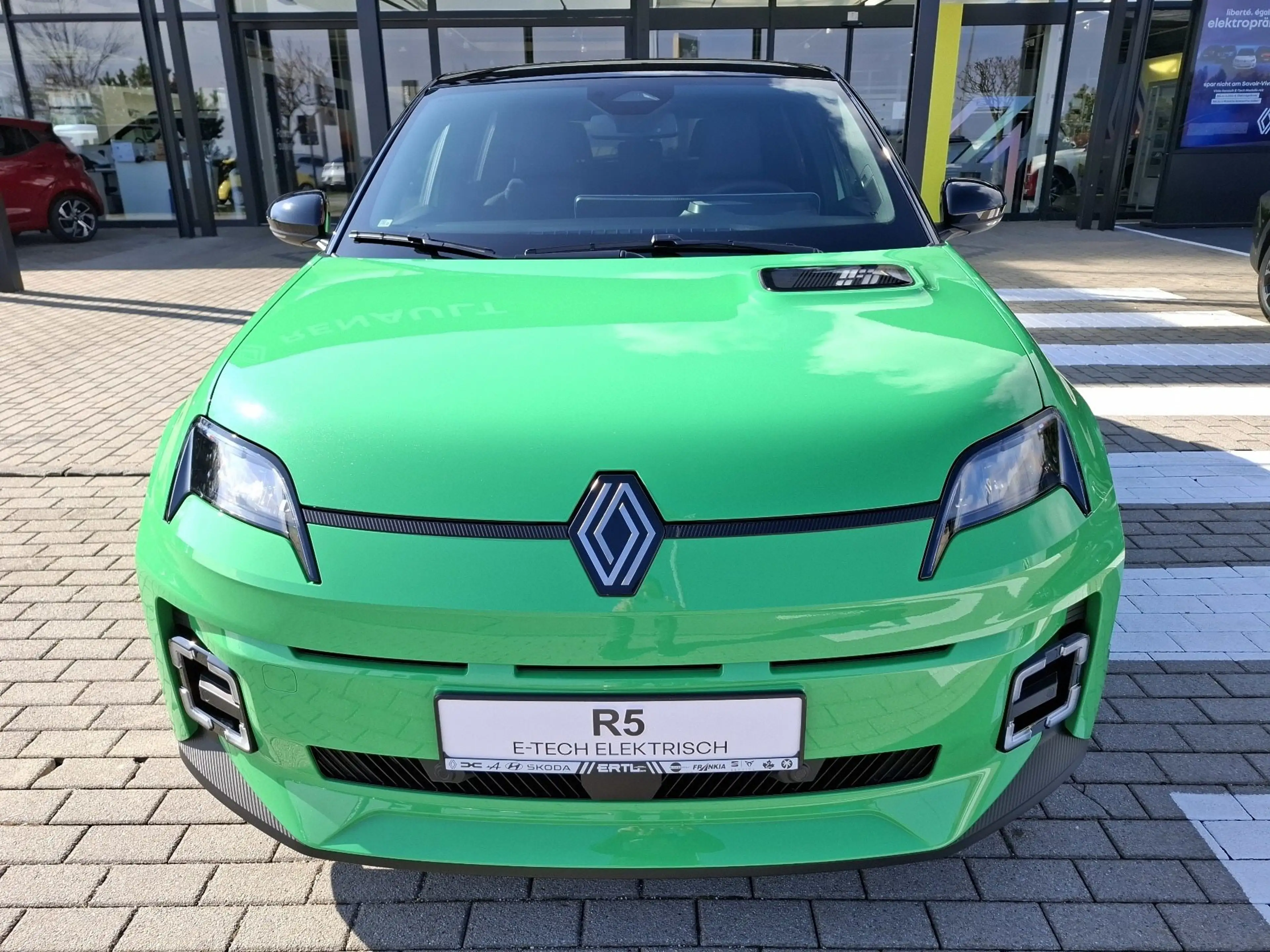 Renault R 5 Techno 150PS Comfort Range E-Tech — photo 3