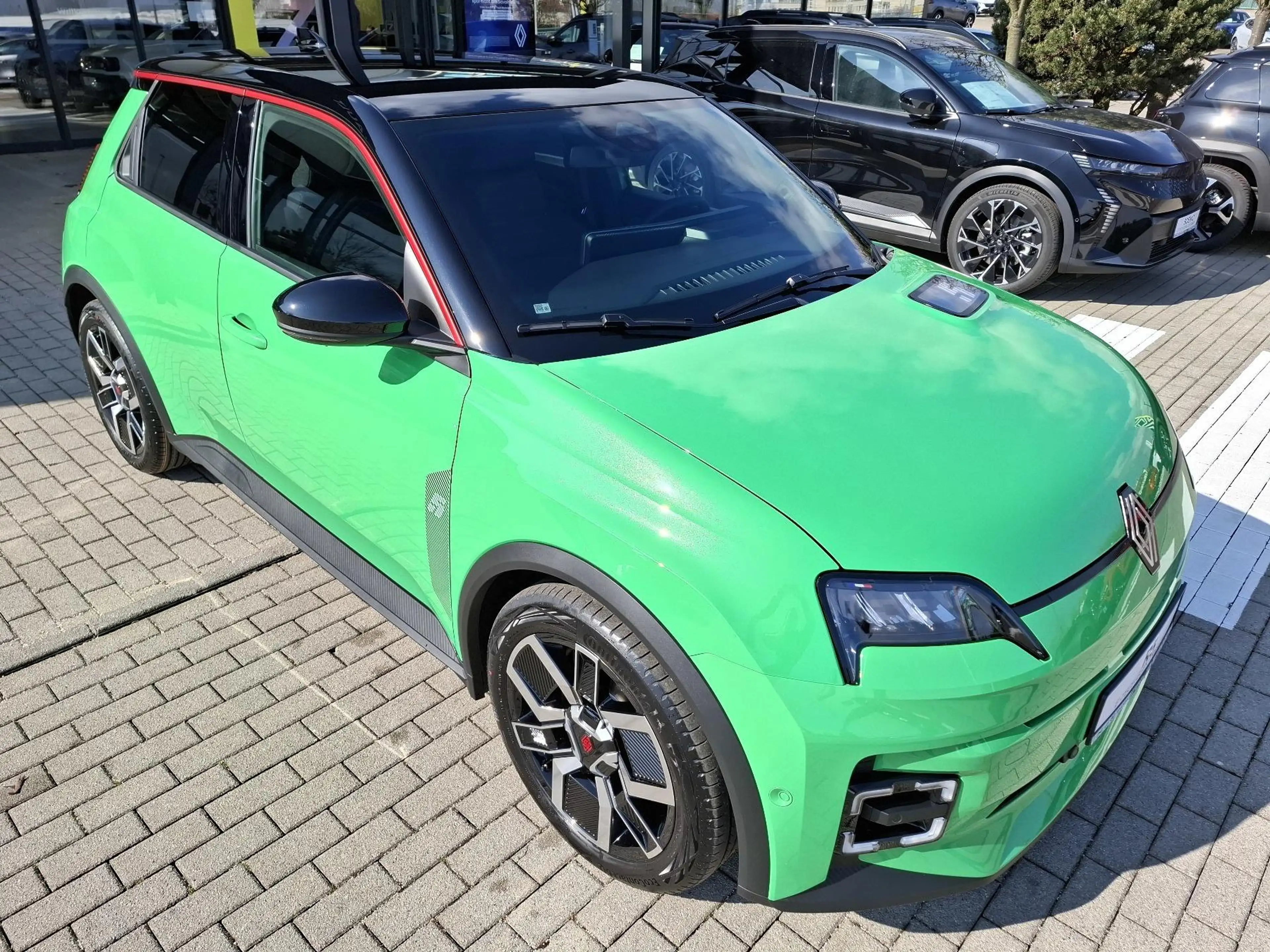 Renault R 5 Techno 150PS Comfort Range E-Tech — photo 4