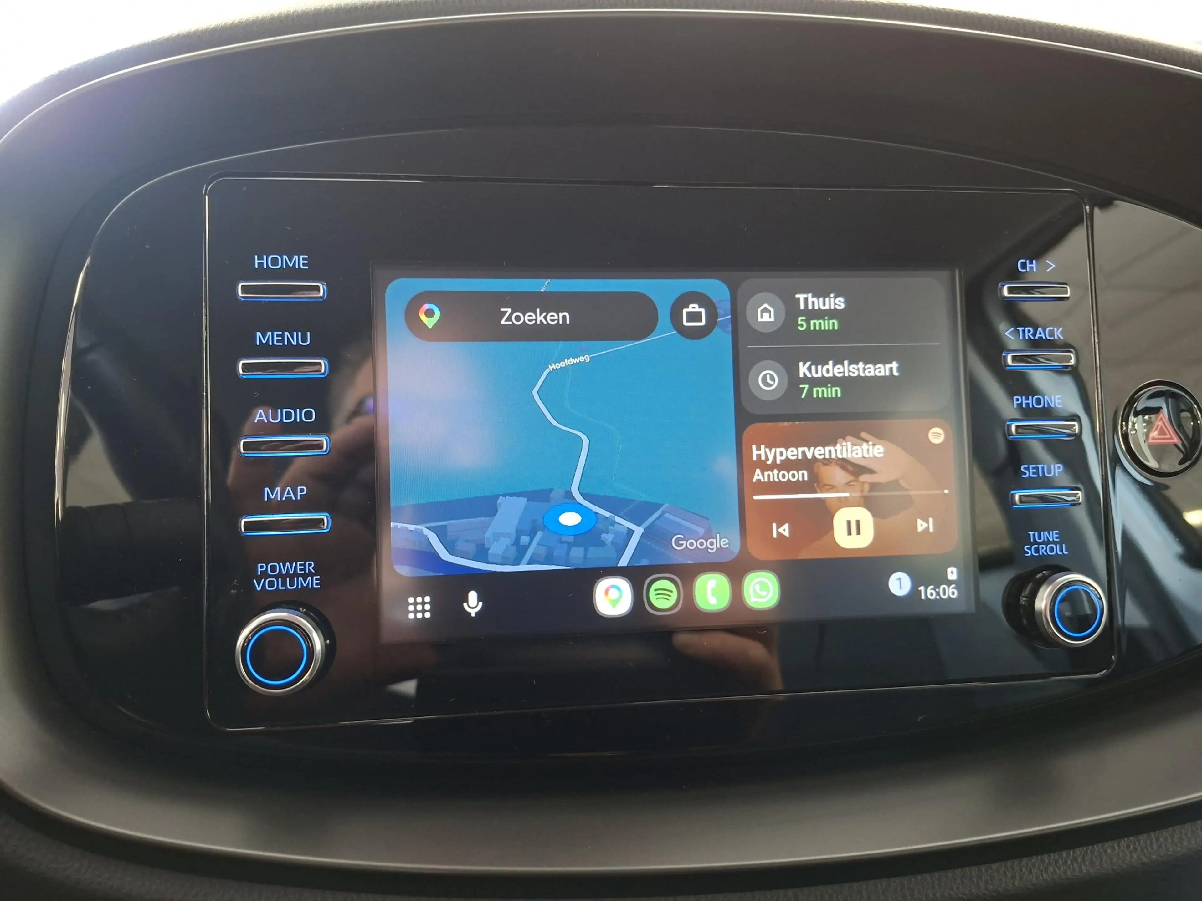 Toyota Aygo X 1.0 VVT-i MT Play | Cruise | Apple Carplay / Andro — photo 8