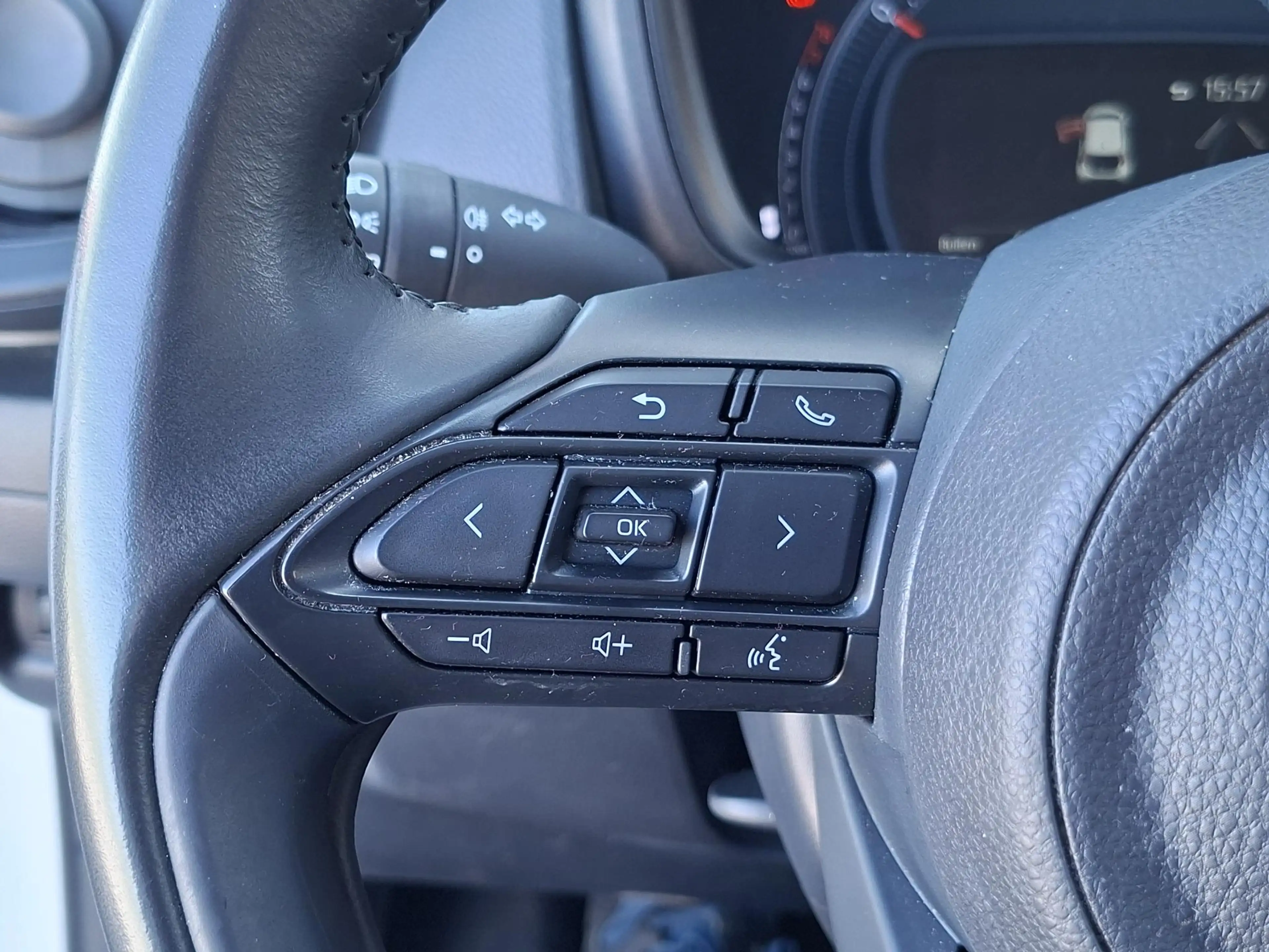 Toyota Aygo X 1.0 VVT-i MT Play | Cruise | Apple Carplay / Andro — photo 9