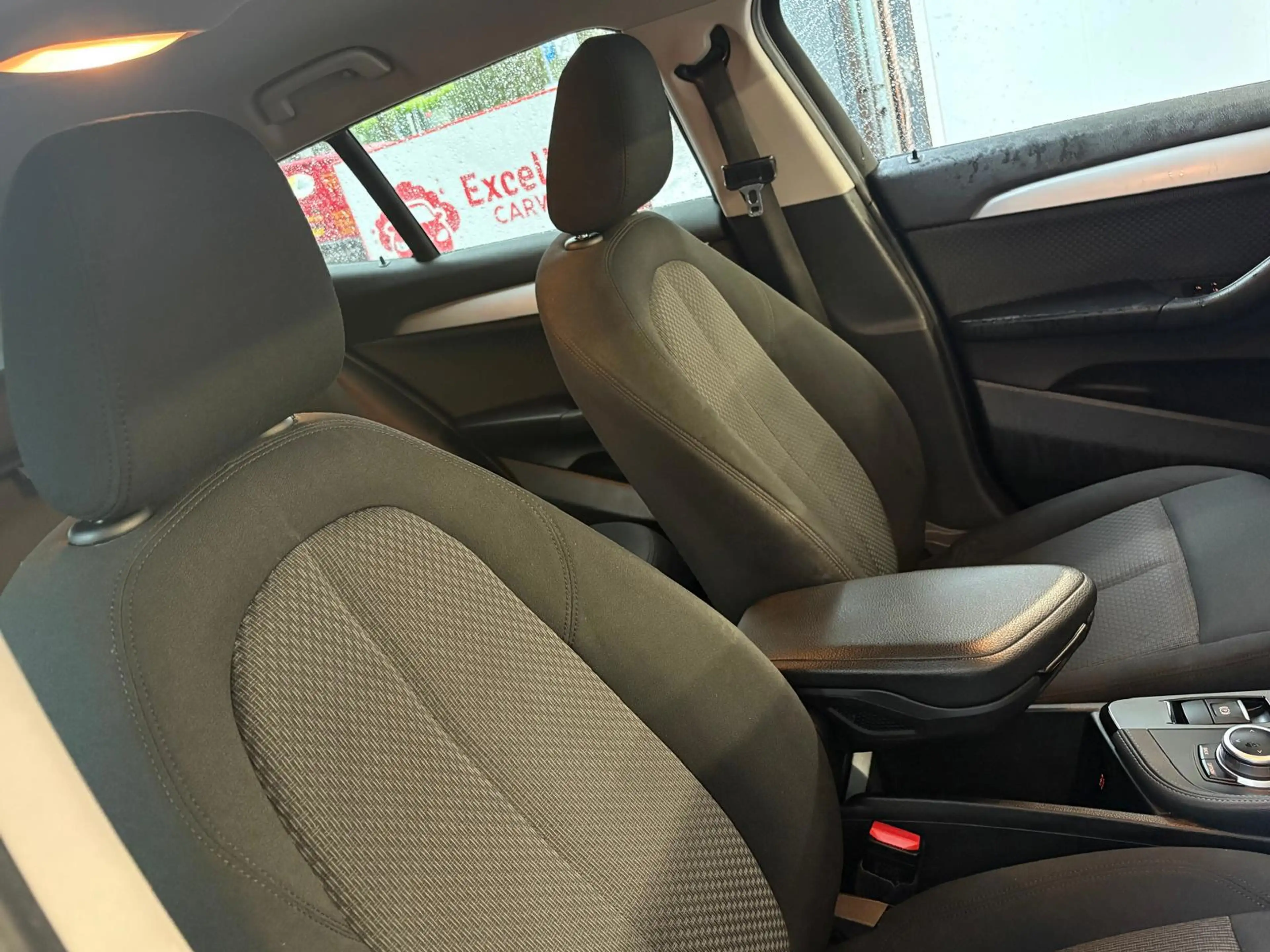 BMW X2 1.8 HIGH EXECUTIVE AUT/STOELVERW/NAV/CAMERA — photo 12
