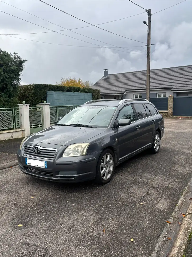Toyota Avensis Break 115 D-4D Linéa Sol - 2