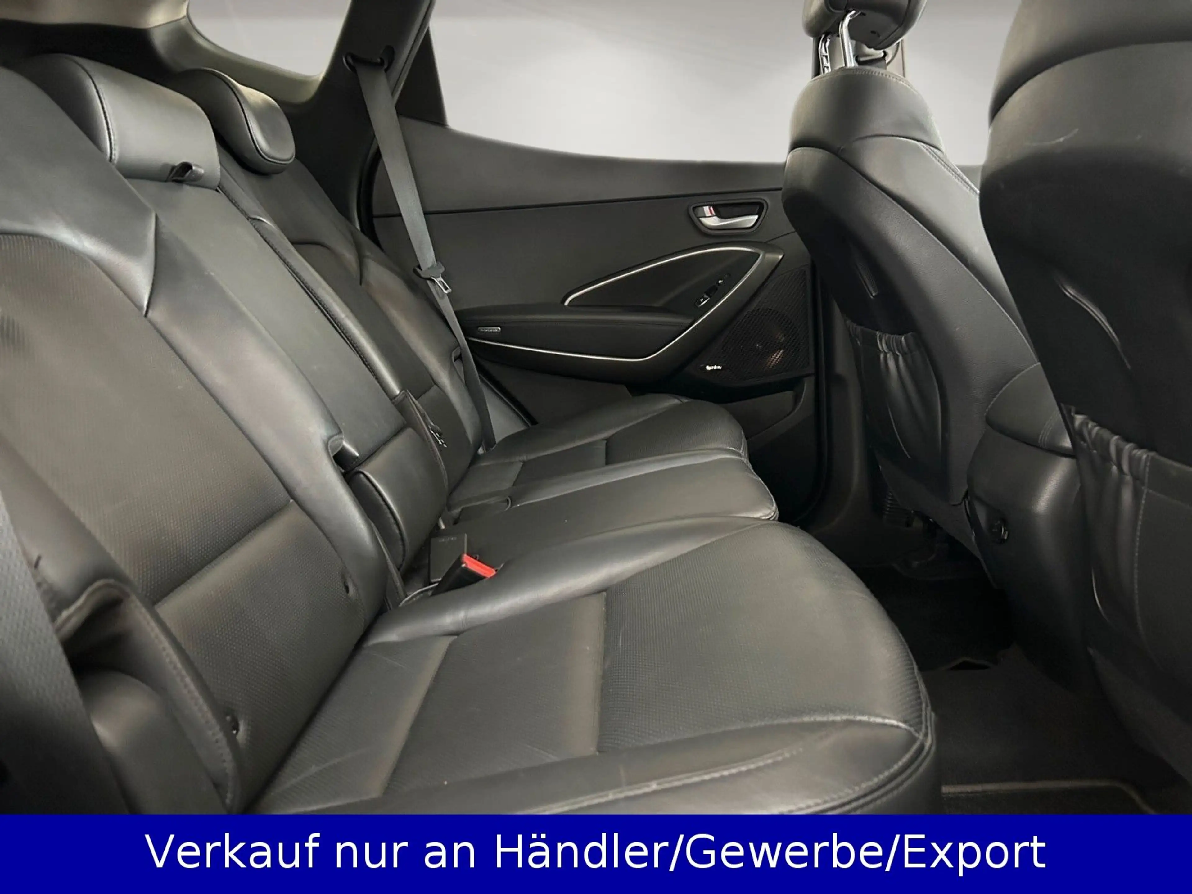 Hyundai SANTA FE 2.2 CRDi 4WD 1.Hand 7-Sitzer Automatik — photo 12