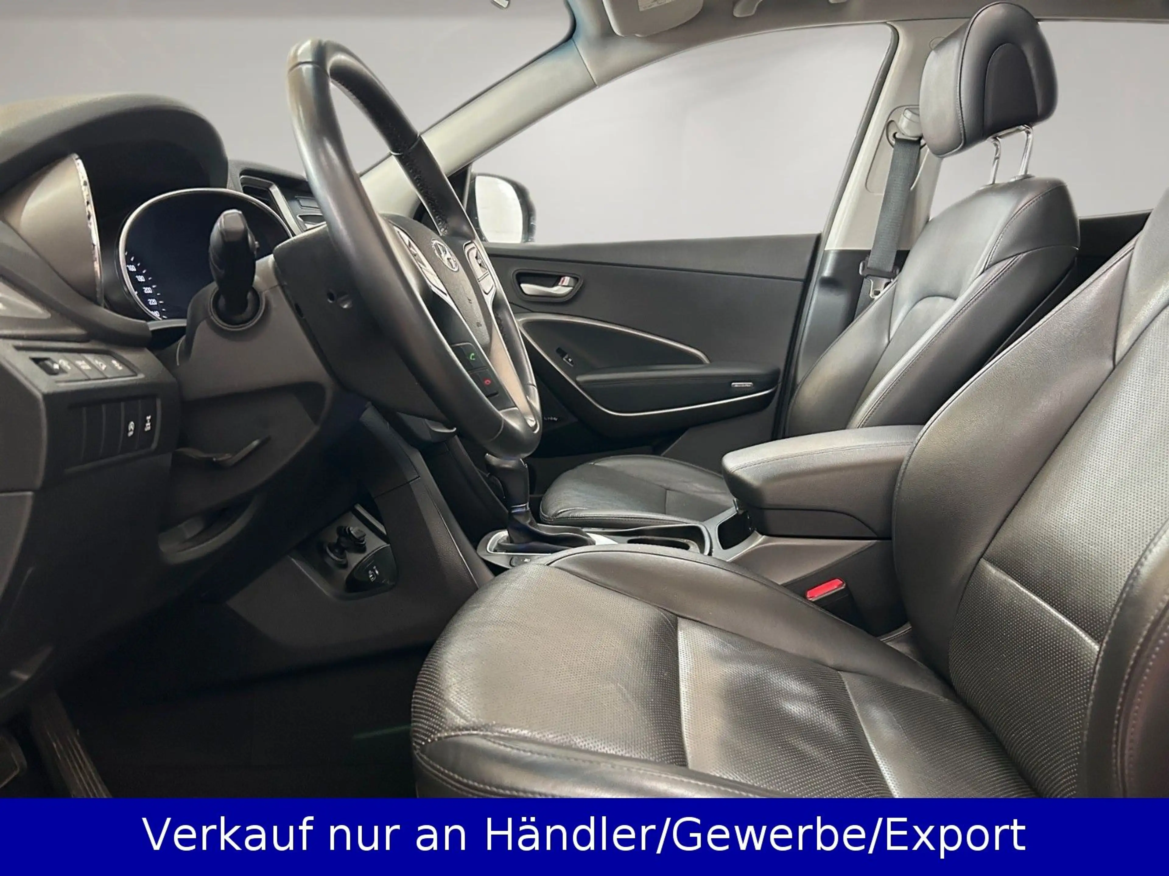 Hyundai SANTA FE 2.2 CRDi 4WD 1.Hand 7-Sitzer Automatik — photo 9
