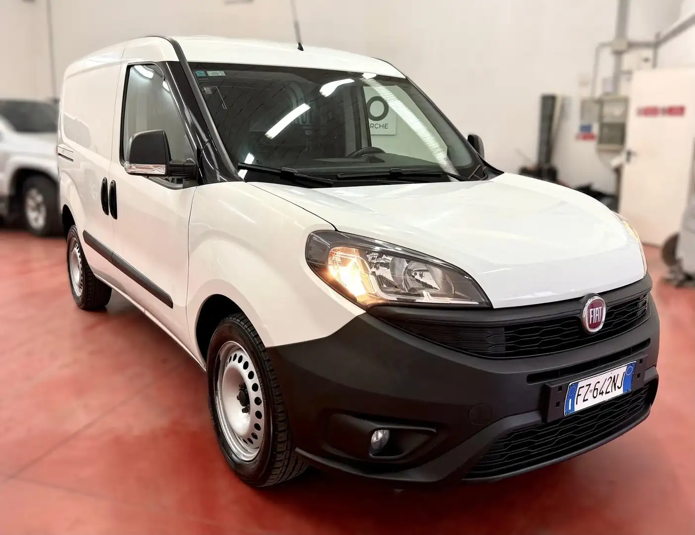 Fiat Doblo 1.4 T-JET natural power 120cv 3 POSTI NEOPATENTATI Білий - 1