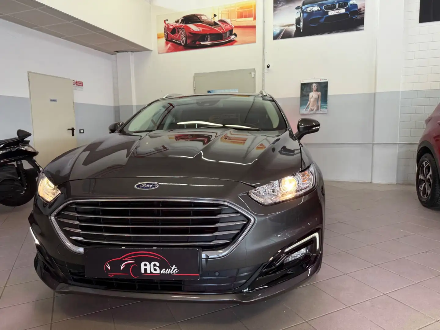 Ford Mondeo 2.0 EcoBlue 150 CV S&S SW Titanium Business Grigio - 2