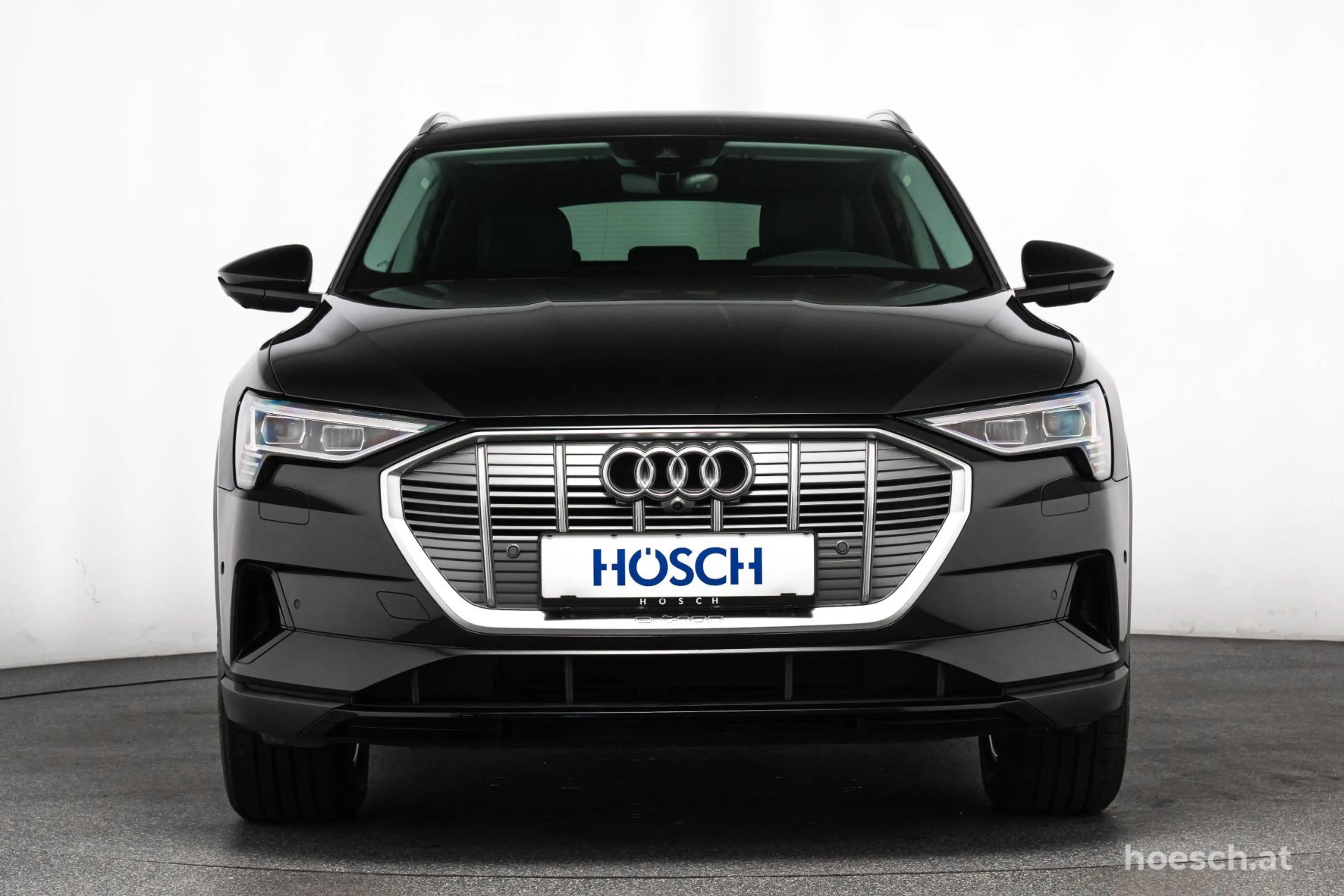 Audi e-tron 55 quattro TRAUMEXTRAS ERSTBESITZ -69% — photo 2