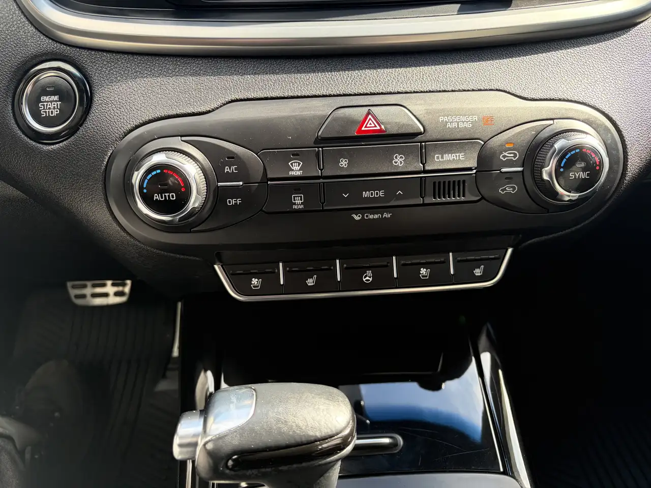 Kia Sorento снимка Kia Sorento